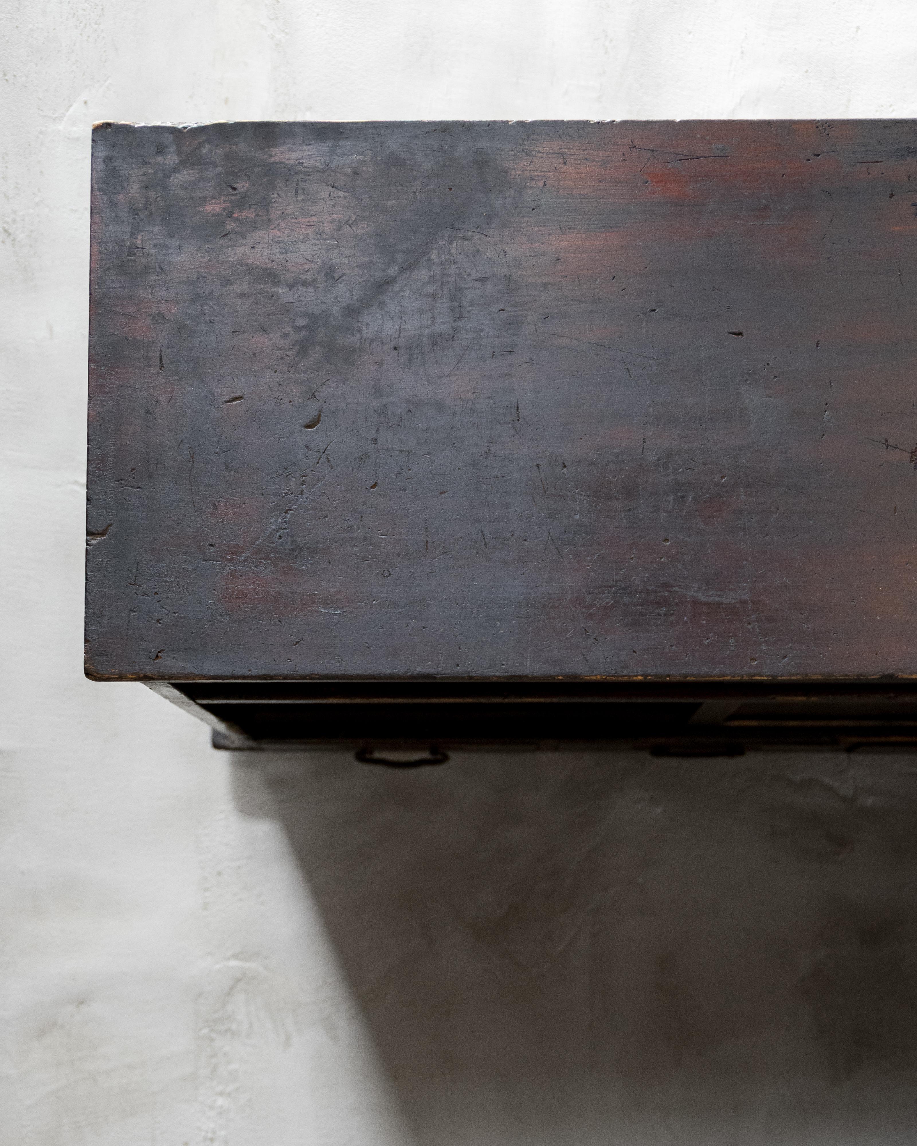 Antico mobile giapponese con ante scorrevoli (Cha Tansu), epoca Taisho (1912-1926), Wabi in vendita 12