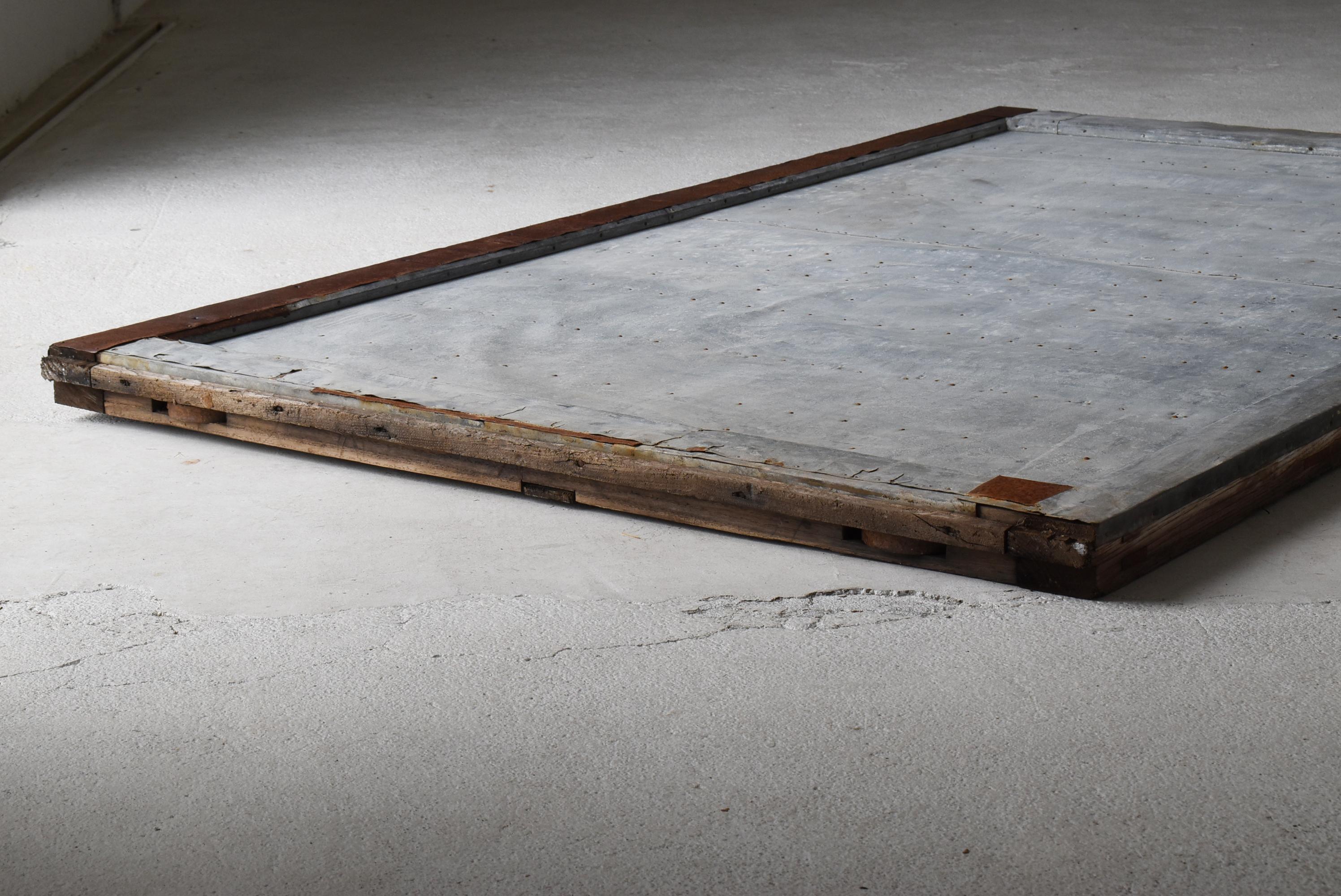 Japanese Antique Sliding Door with Galvanized Steel 1860s-1900s / Wabi Sabi For Sale 7