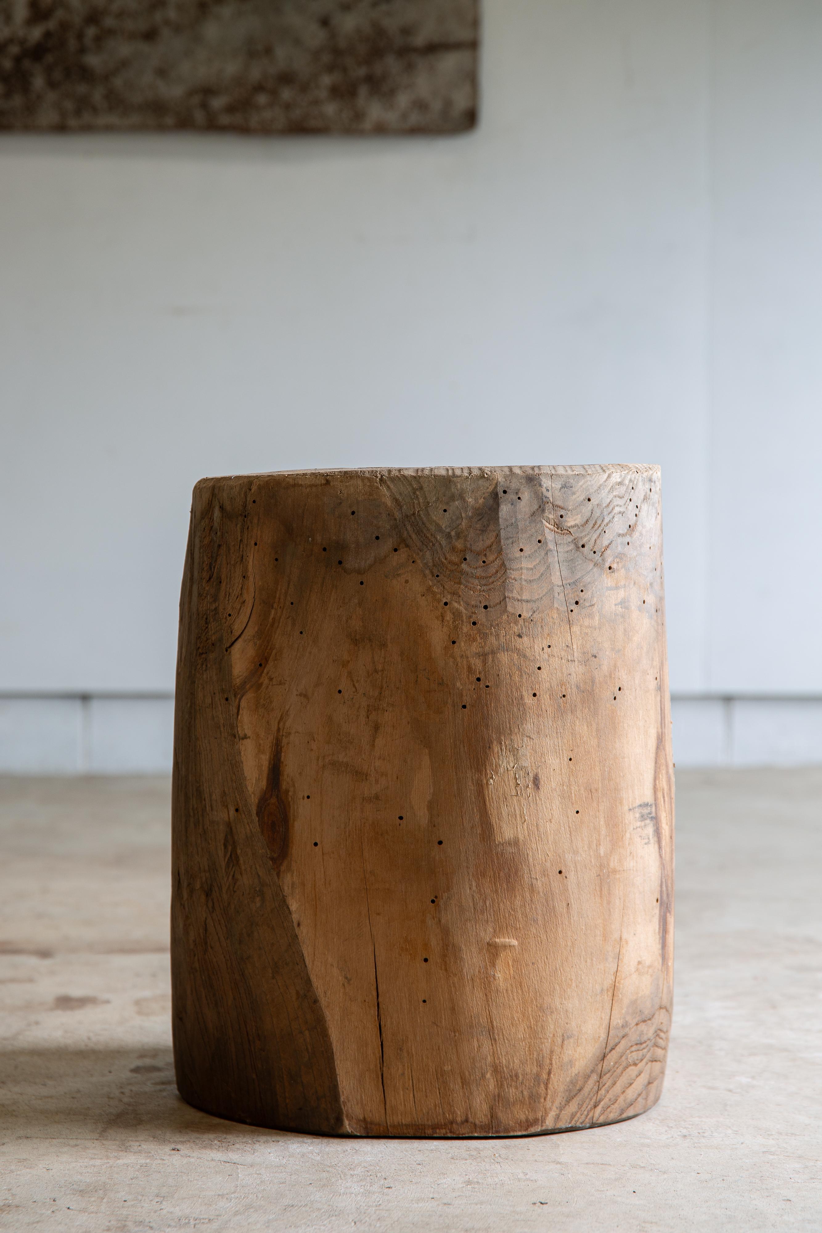 Japanese antique slim wooden mortar. side table / coffee table wabi sabi organic For Sale 6