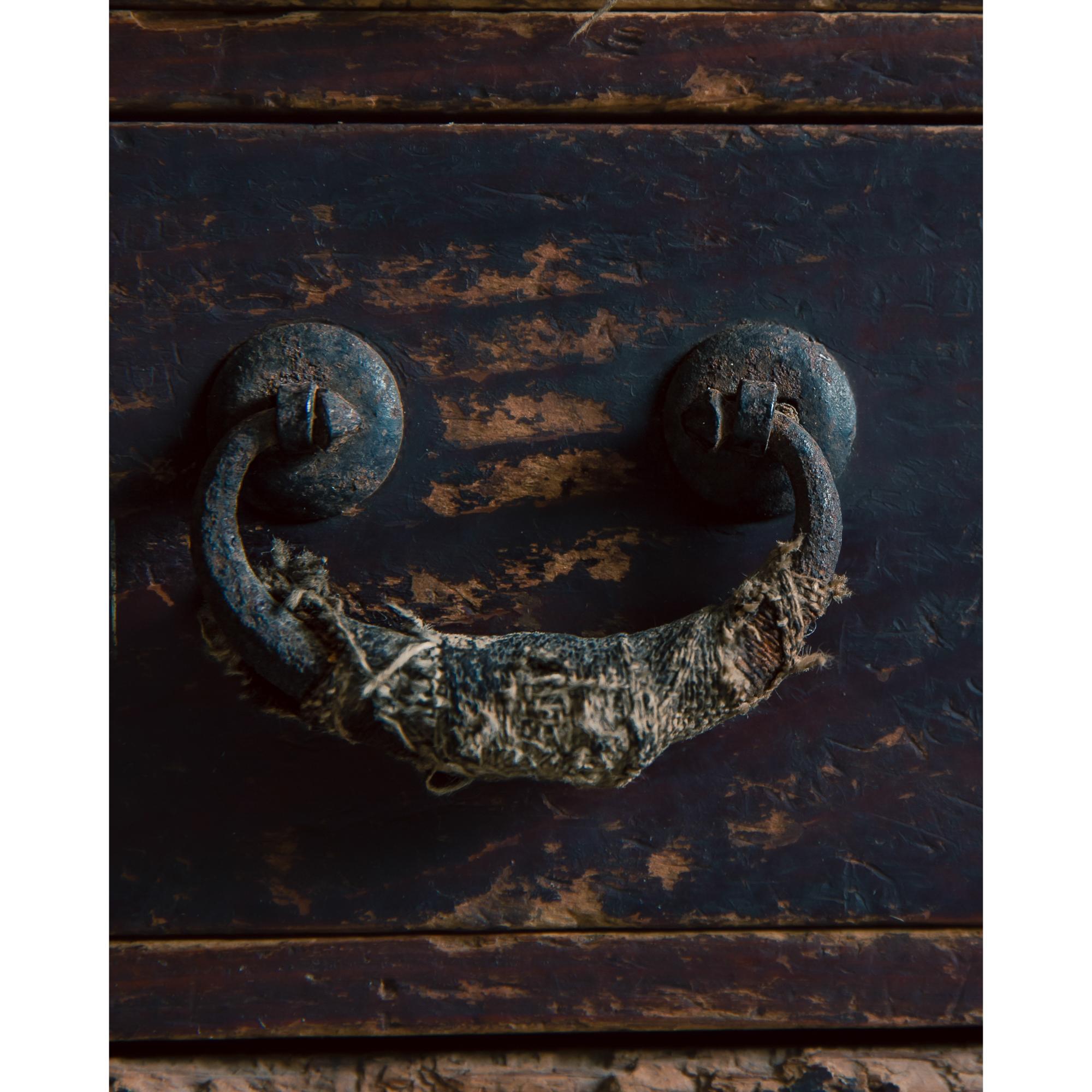 Japanese antique small box chest of drawers, 1916. Taisho wabi sabi urushi tansu in vendita 4