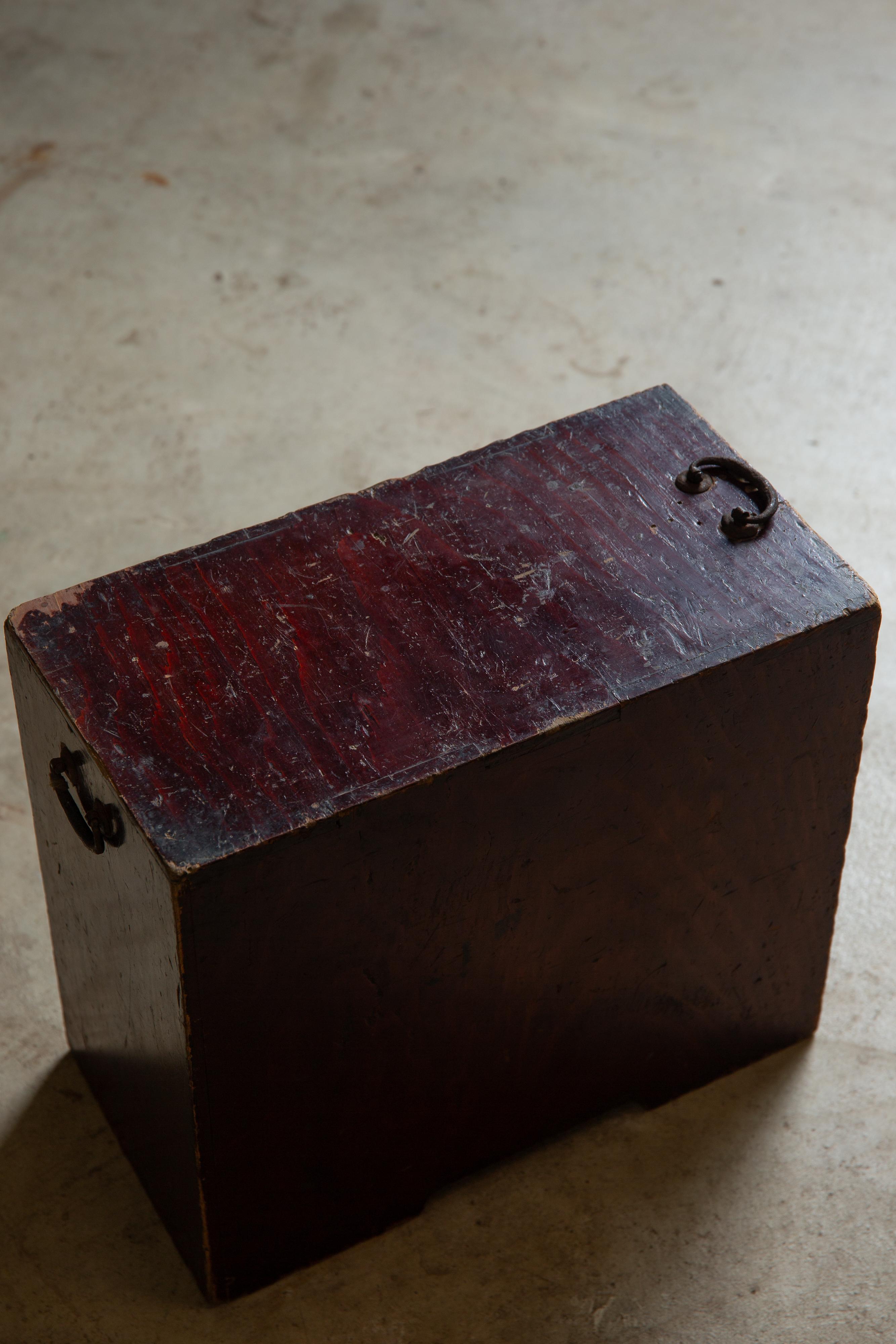 1916 Japanese antique small box chest of drawers w/ Boro ribbon, wabi sabi tansu For Sale 5