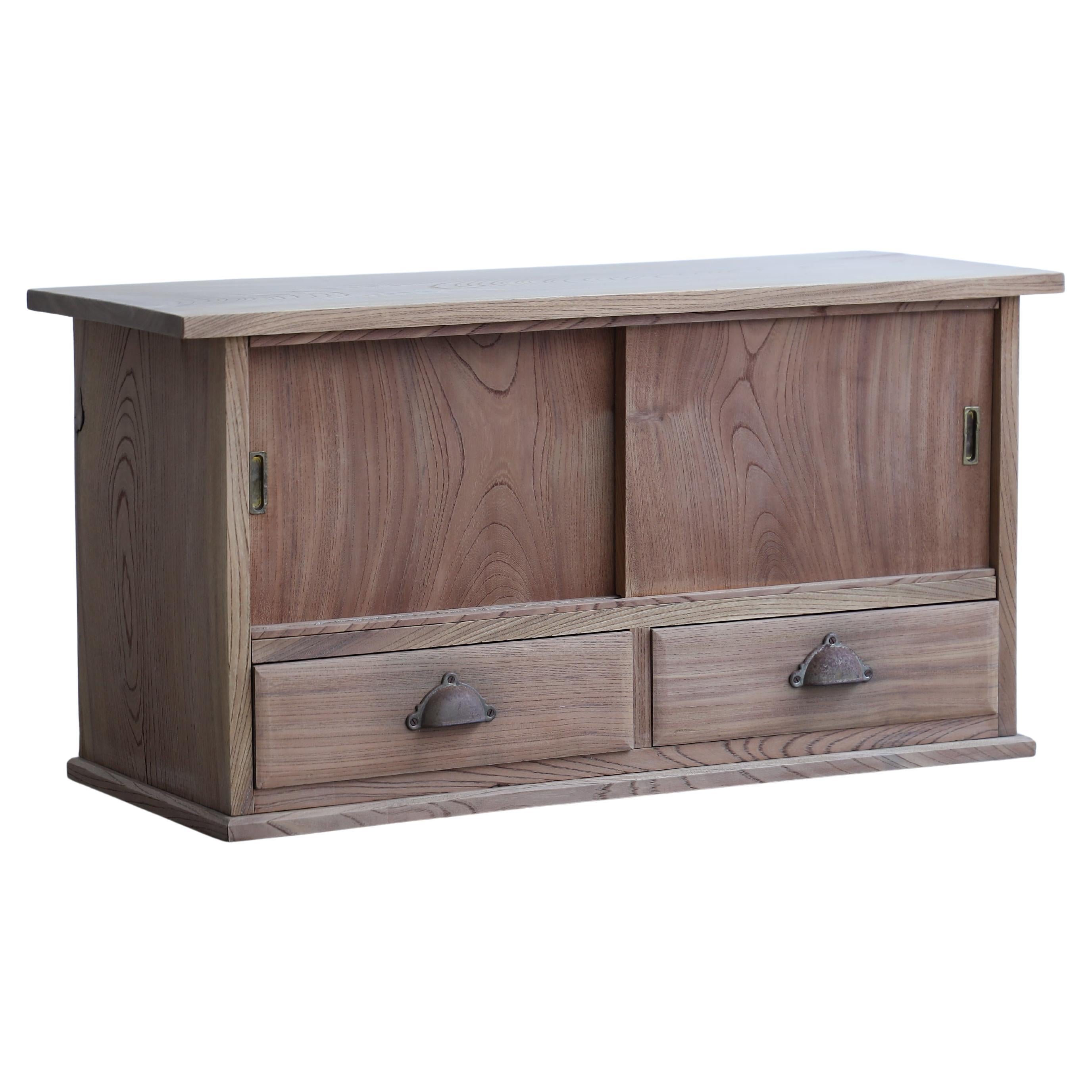 Japanische antike kleine Schränke, Zelkova-Sofa-Sideboard, Wabi Sabi, Japandi