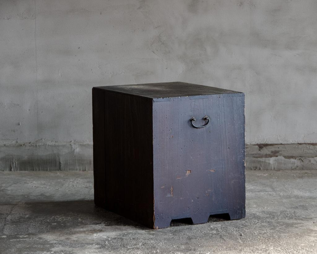 Cassettone antico giapponese, epoca Edo (Tenpō 1830-1844), Wabi-Sabi in vendita 6