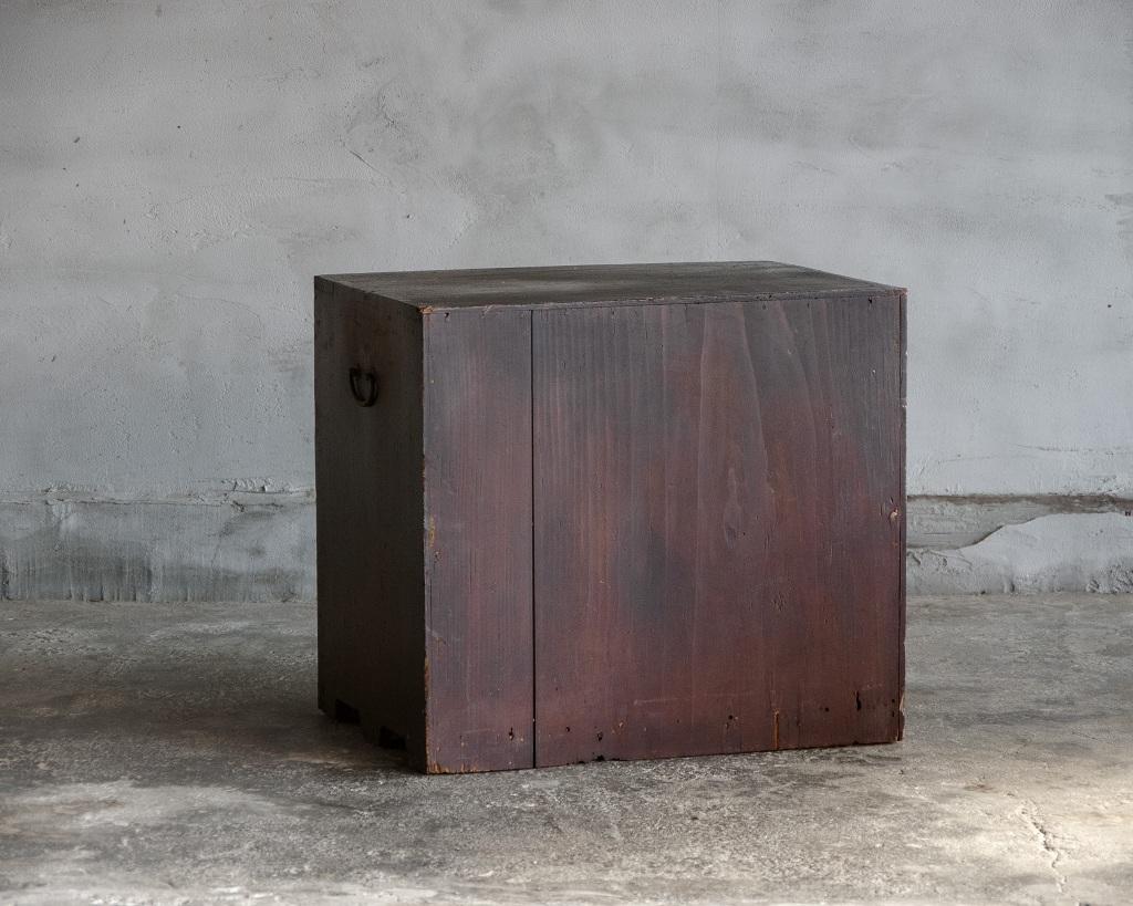 Cassettone antico giapponese, epoca Edo (Tenpō 1830-1844), Wabi-Sabi in vendita 7