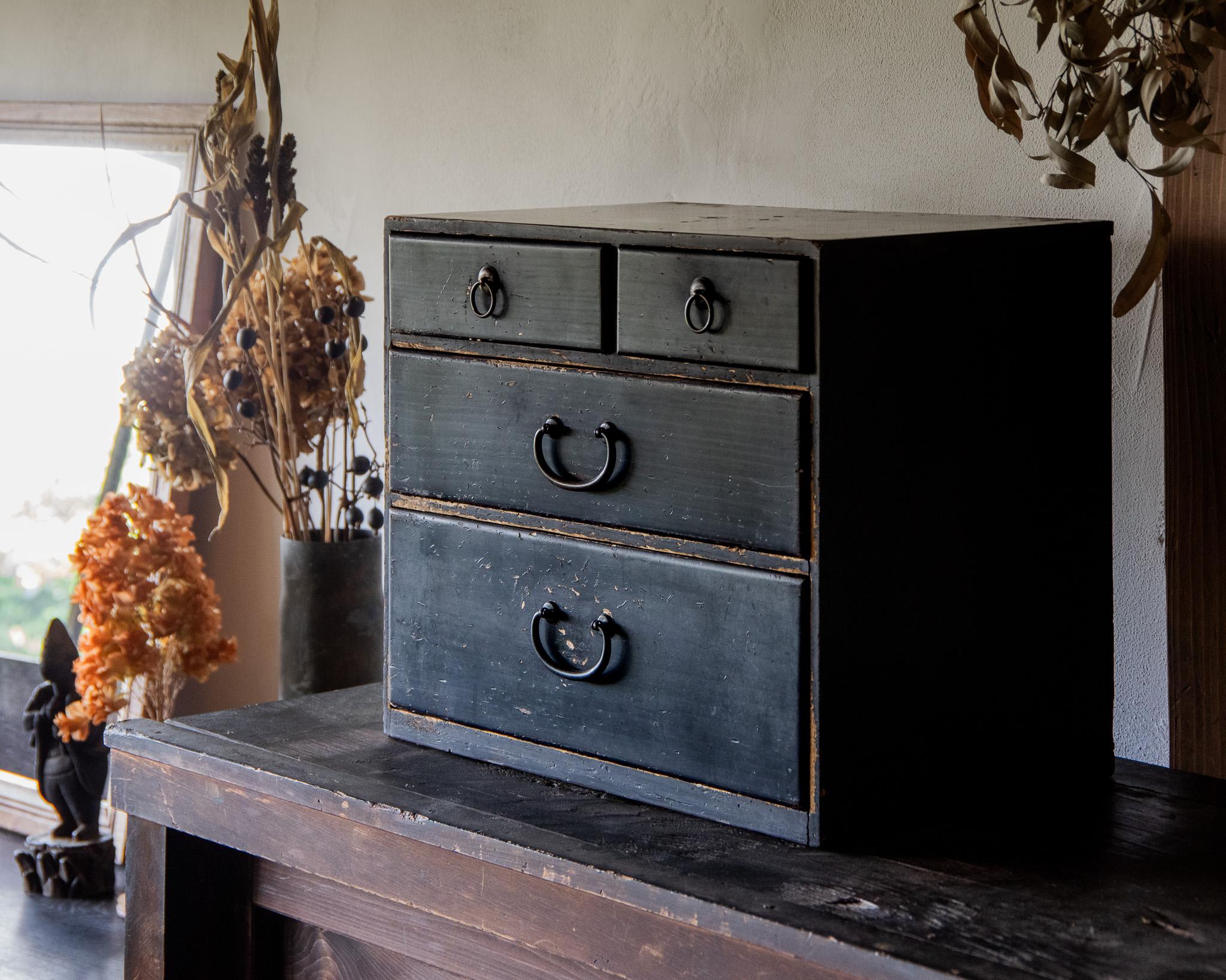 Japanese Antique Small Chest of Drawers, Keio Era (Edo Period, 1867), Wabi Sabi For Sale 1