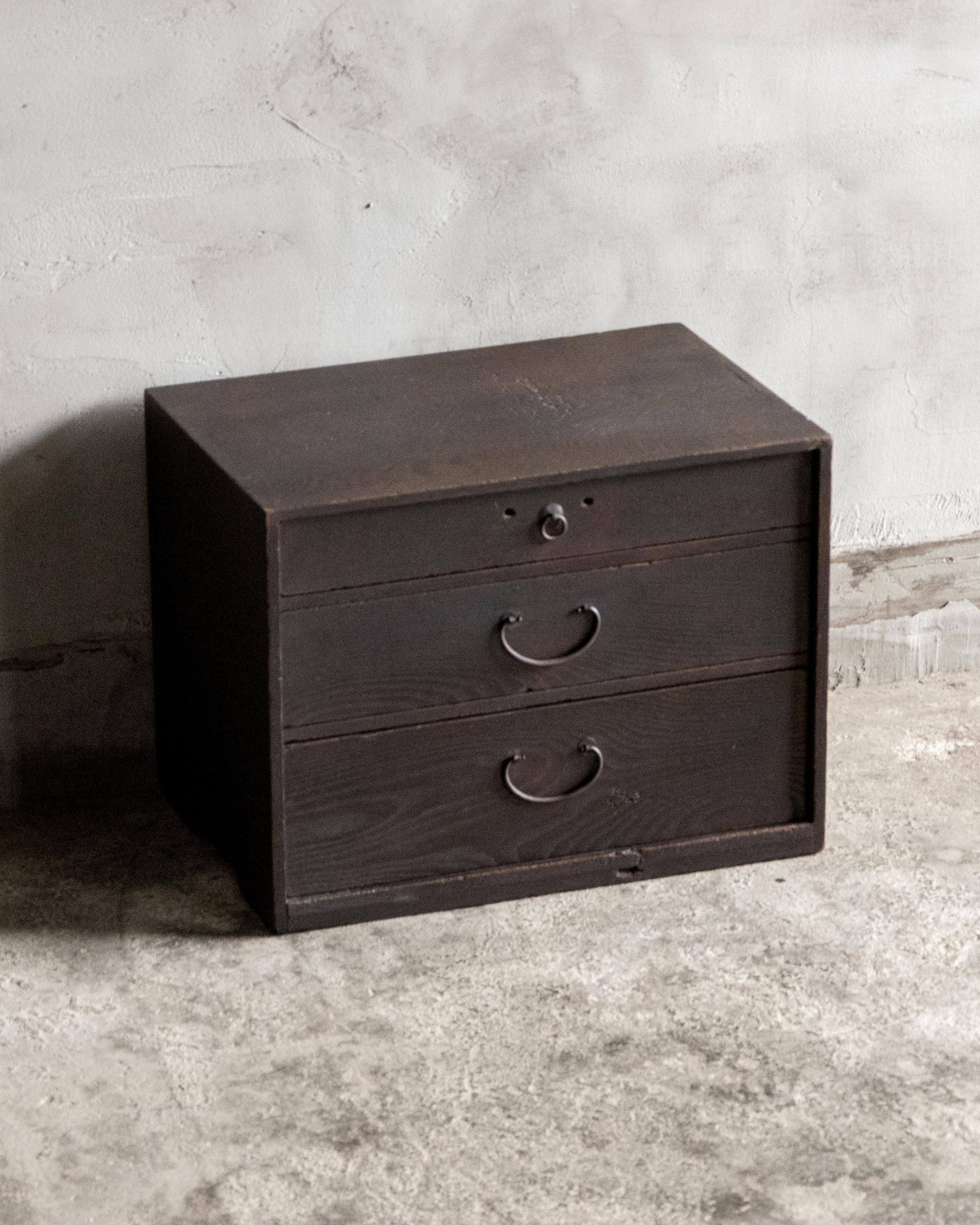 Cassettone antico giapponese, epoca Meiji (1868-1912), Wabi Sabi in vendita 5