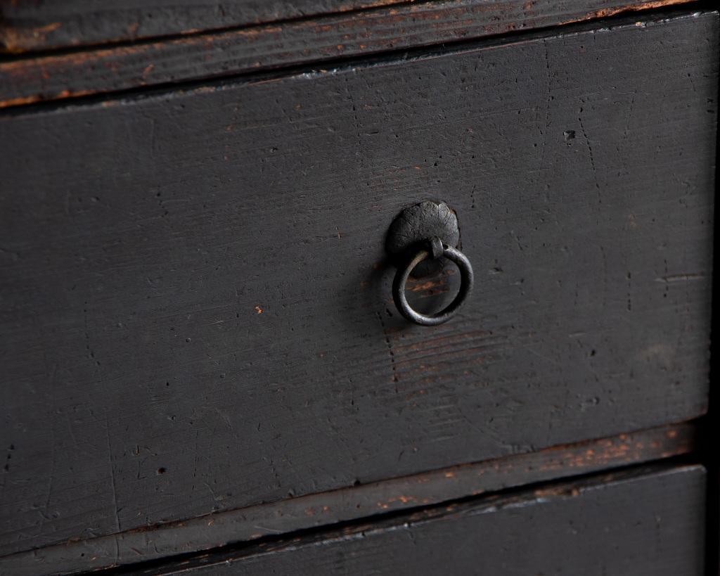 Petite commode ancienne japonaise, ère Meiji '1868-1912', Wabi Sabi en vente 8