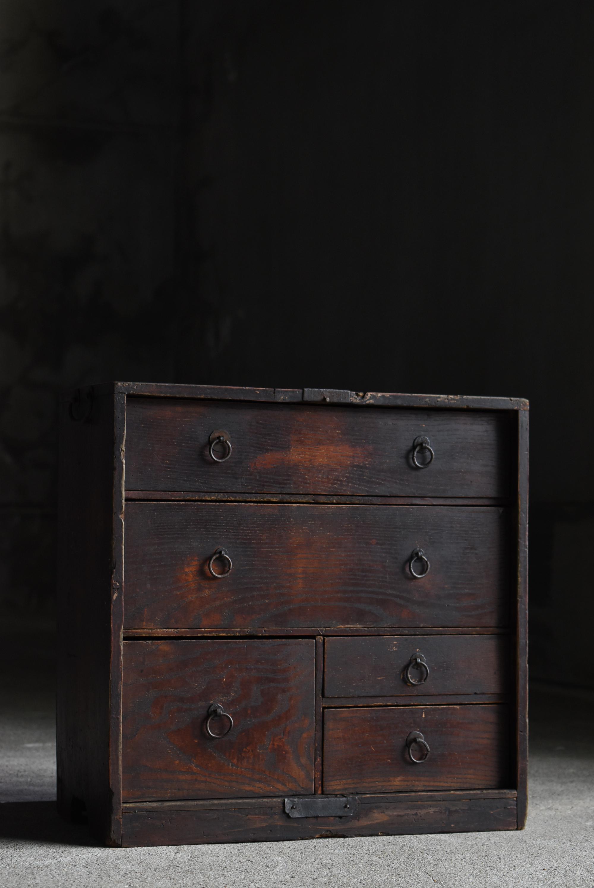 antique small drawer cabinet