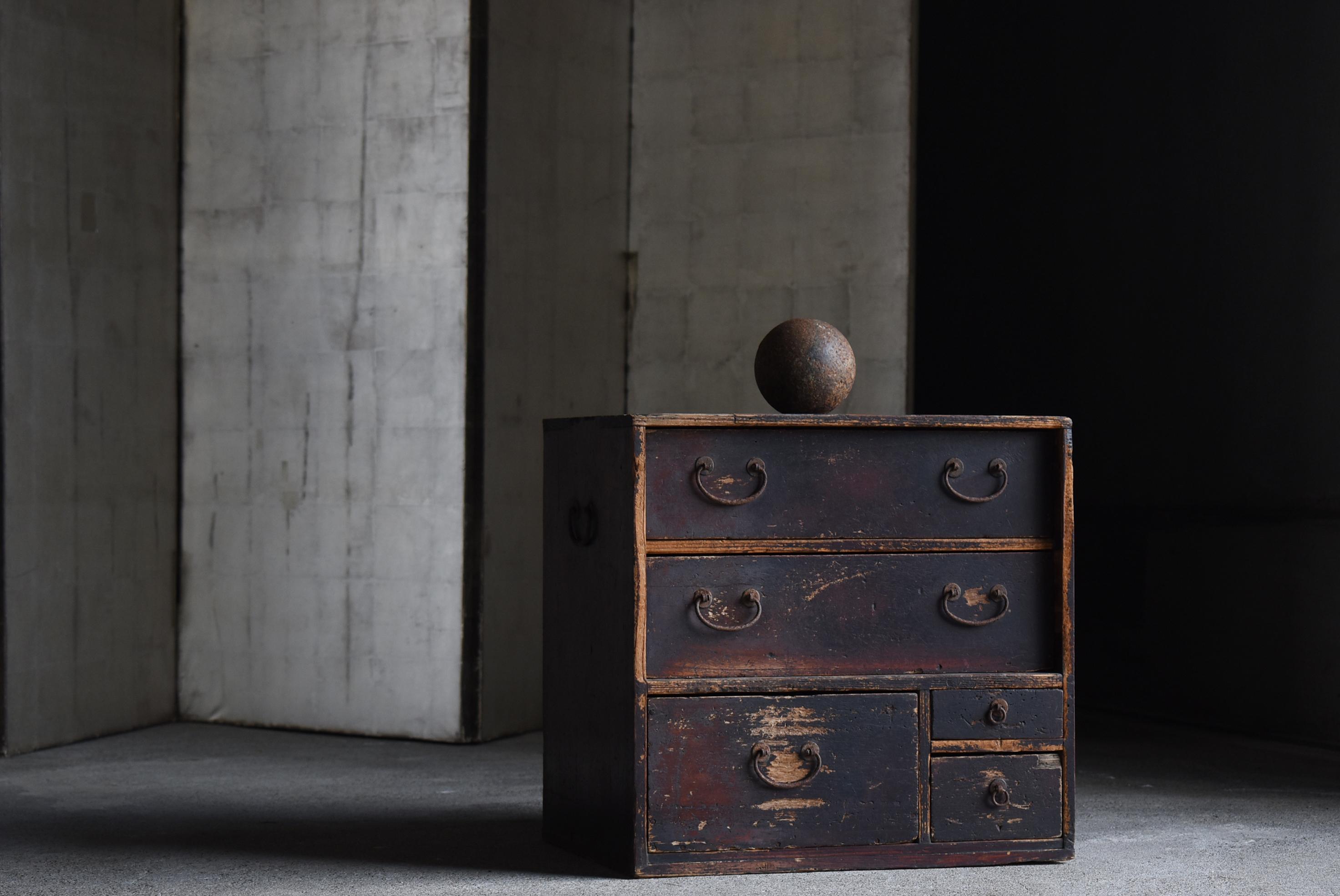 Japanese Antique Small Drawer 1860s-1900s / Tansu Nightstand Wabi Sabi For Sale 8