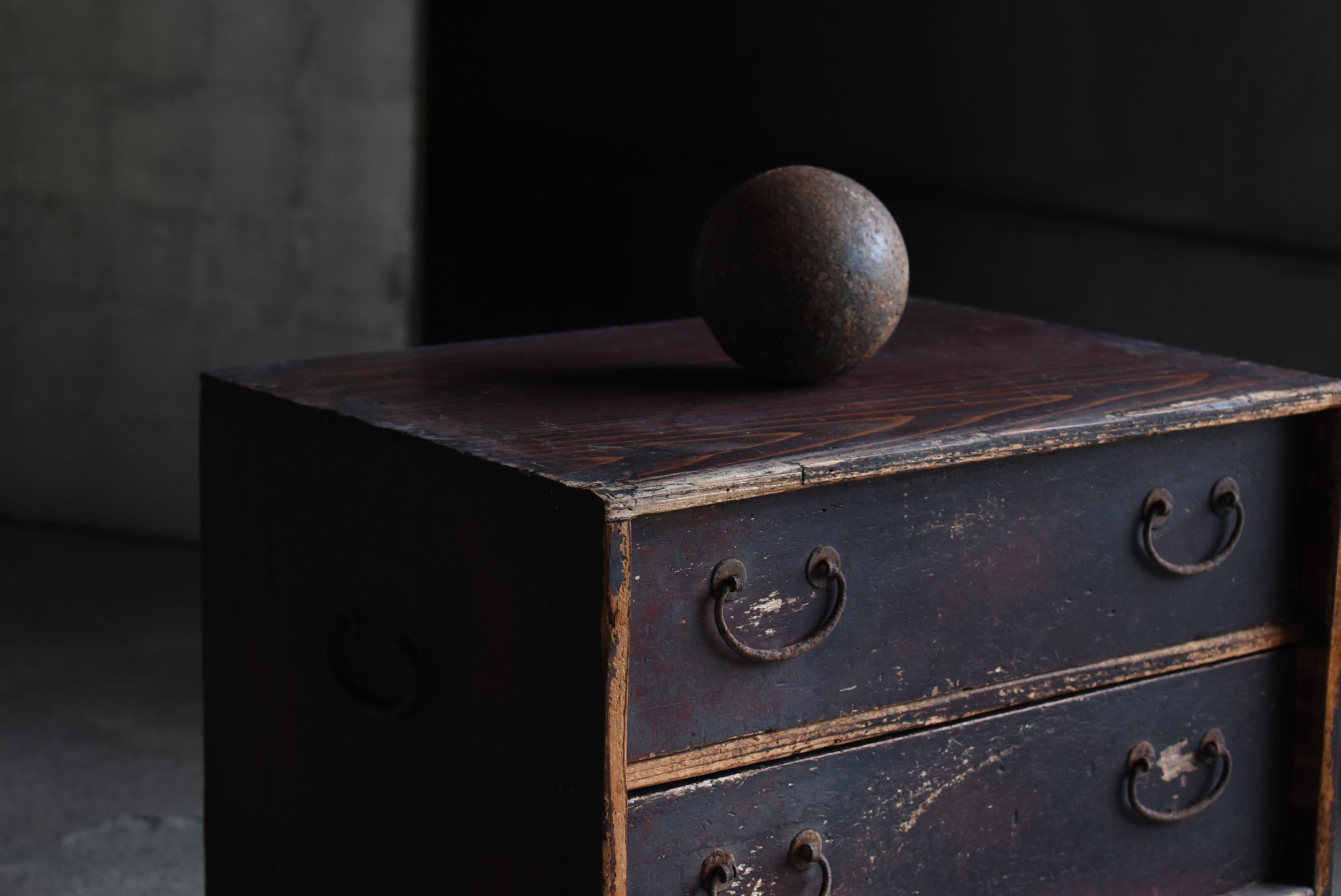 Japanese Antique Small Drawer 1860s-1900s / Tansu Nightstand Wabi Sabi For Sale 9