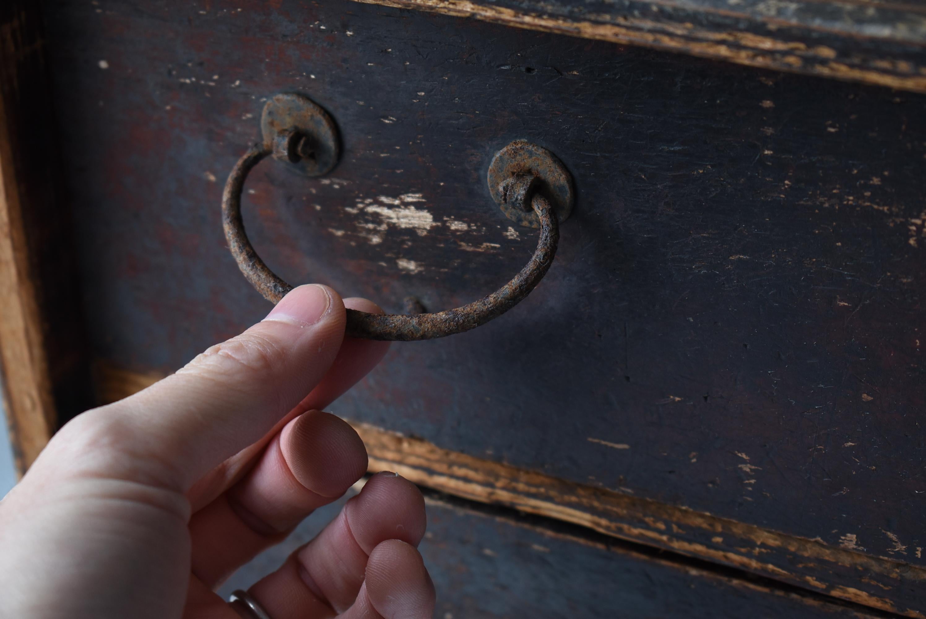 Iron Japanese Antique Small Drawer 1860s-1900s / Tansu Nightstand Wabi Sabi For Sale