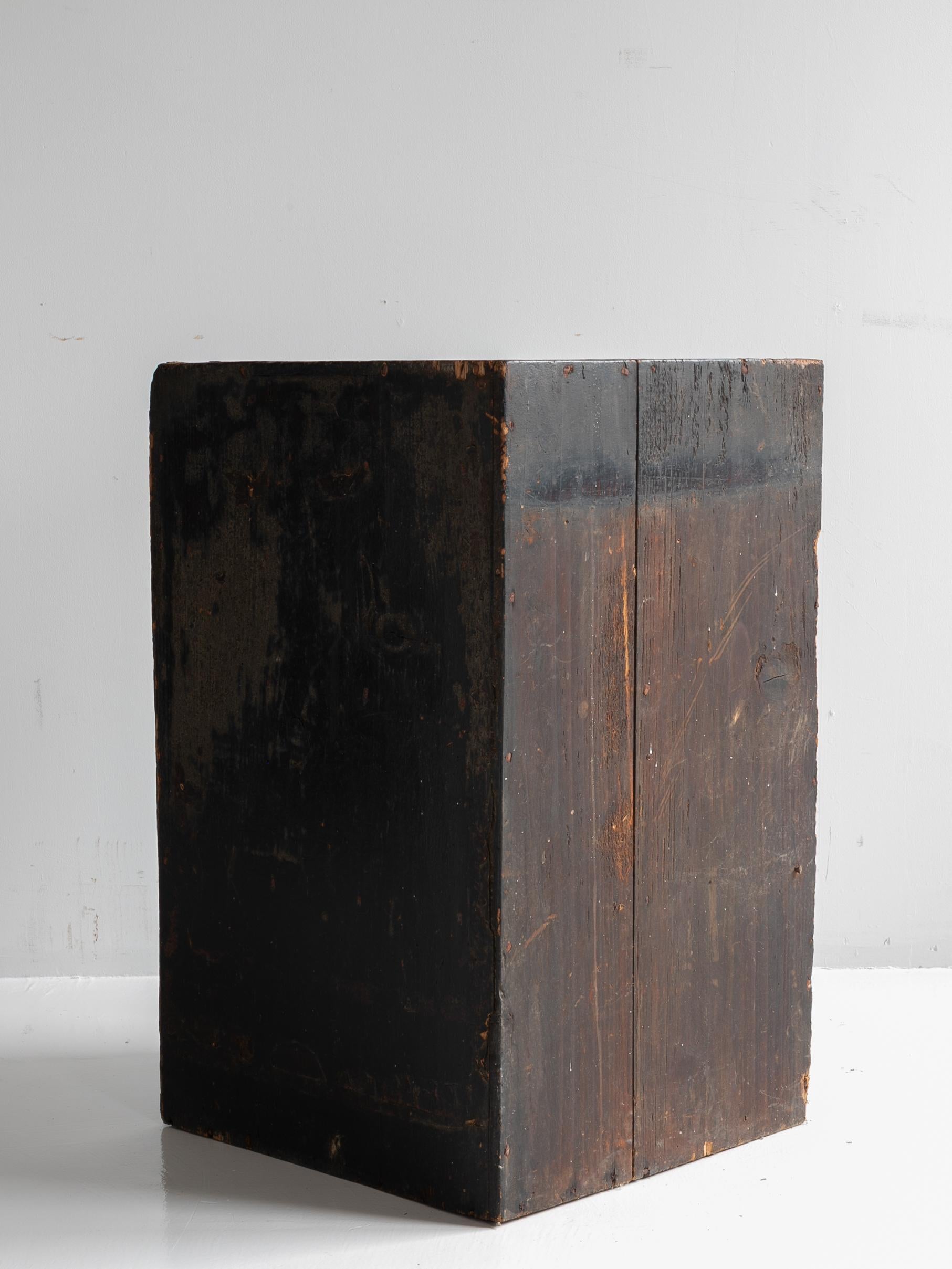 Japanese Antique Small Drawer 1860s-1920s Meiji period /  Tansu / Wabisabi / For Sale 8
