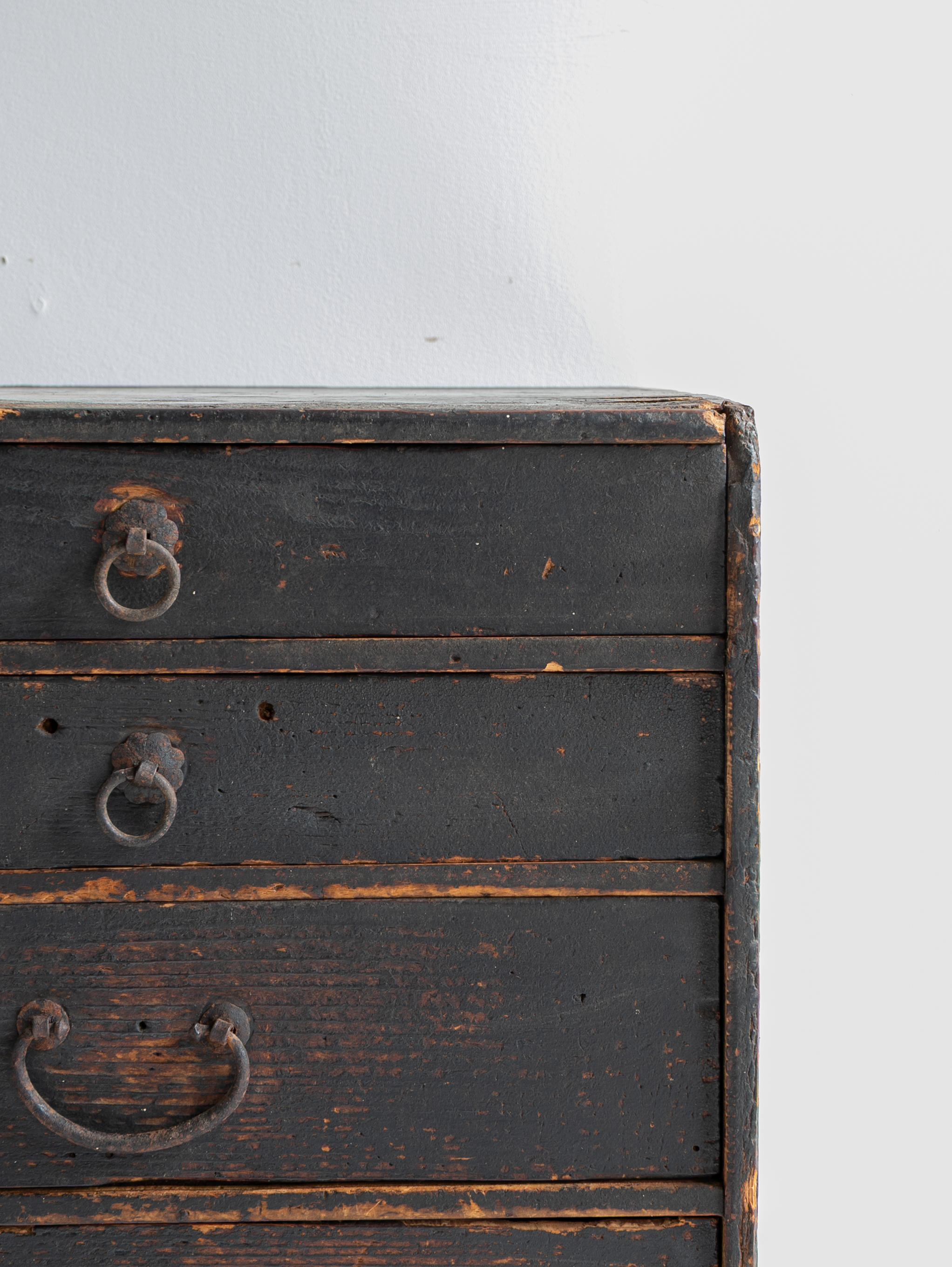 Japanese Antique Small Drawer 1860s-1920s Meiji period /  Tansu / Wabisabi / For Sale 1