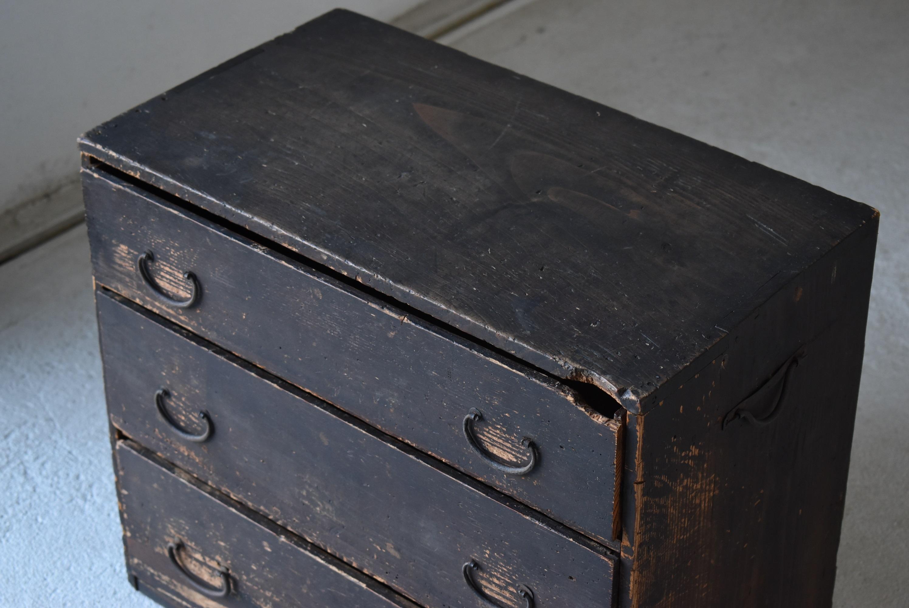 little drawers cabinet