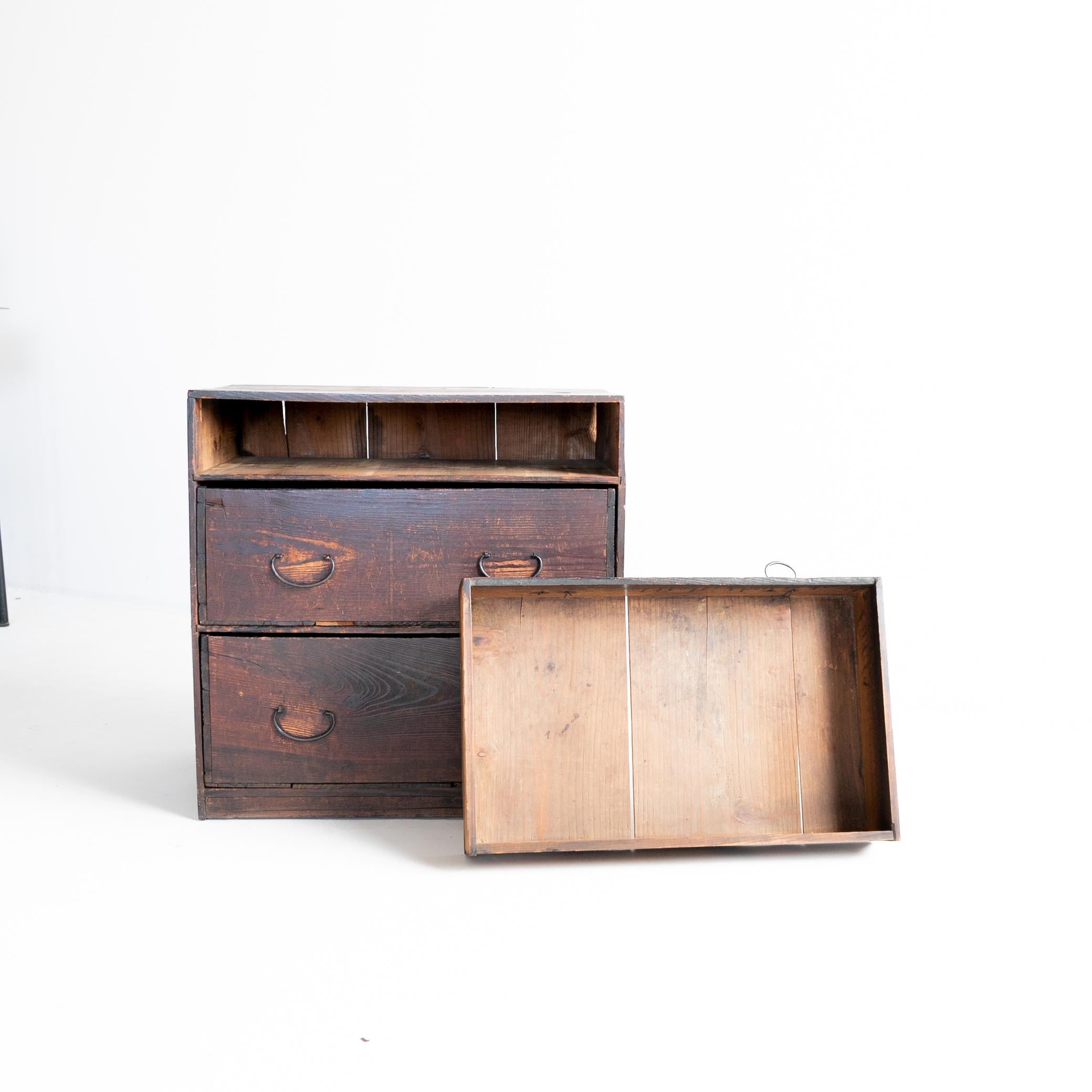 Petit tiroir/meuble de rangement japonais ancien Tansu Wabisabi en vente 4