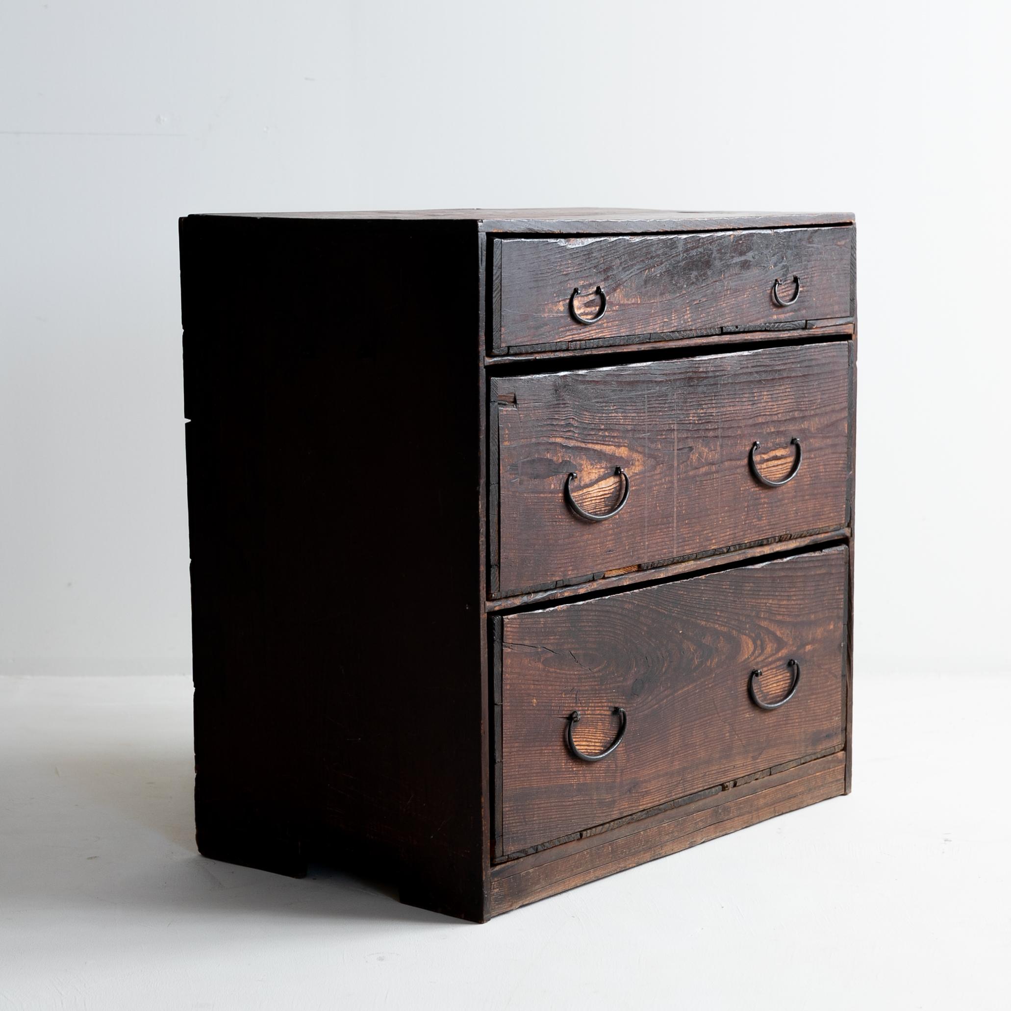 Japanese Antique Small Drawer / Cabinet Storage Tansu Wabisabi In Good Condition For Sale In Sammu-shi, Chiba