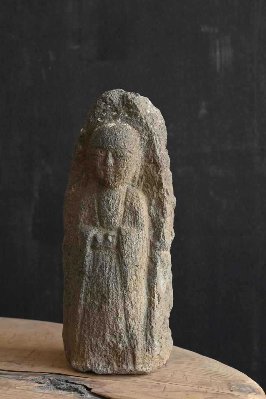 Petit Bouddha japonais ancien en pierre Jizo / 1700-1850 / Période Edo / Objet de jardin Bon état - En vente à Sammu-shi, Chiba