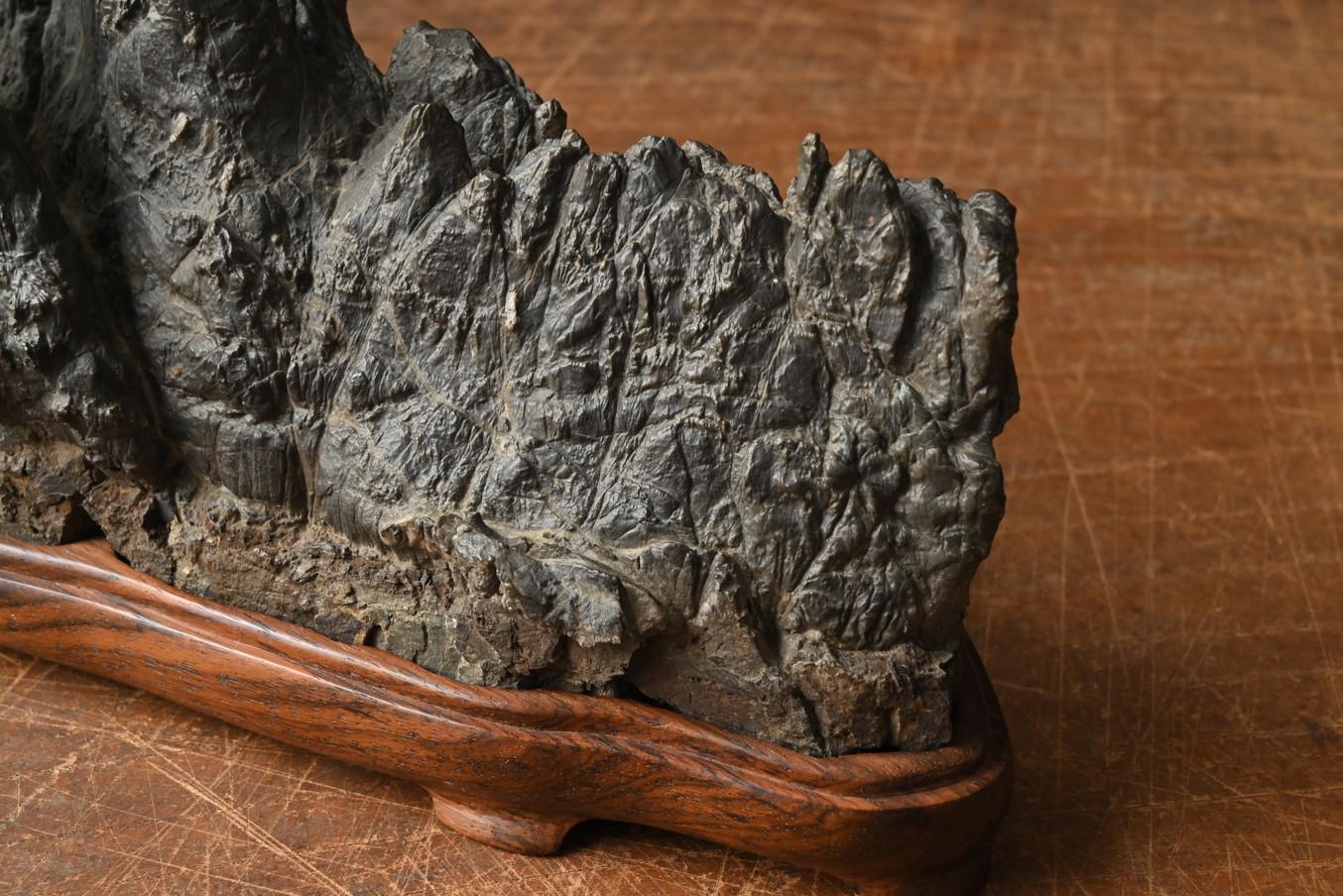 Japanese antique small scholar's stone/[Suiseki]/appreciated stone/mountain For Sale 7