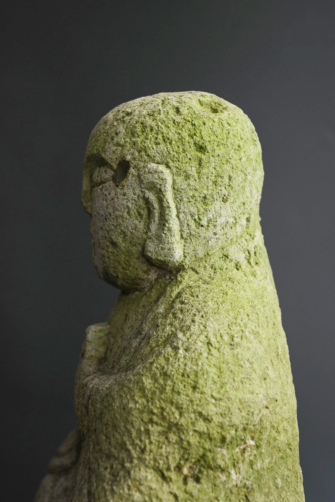 Antico Buddha giapponese in pietra / 1850-1920 / Statua di Buddha in pietra in vendita 8