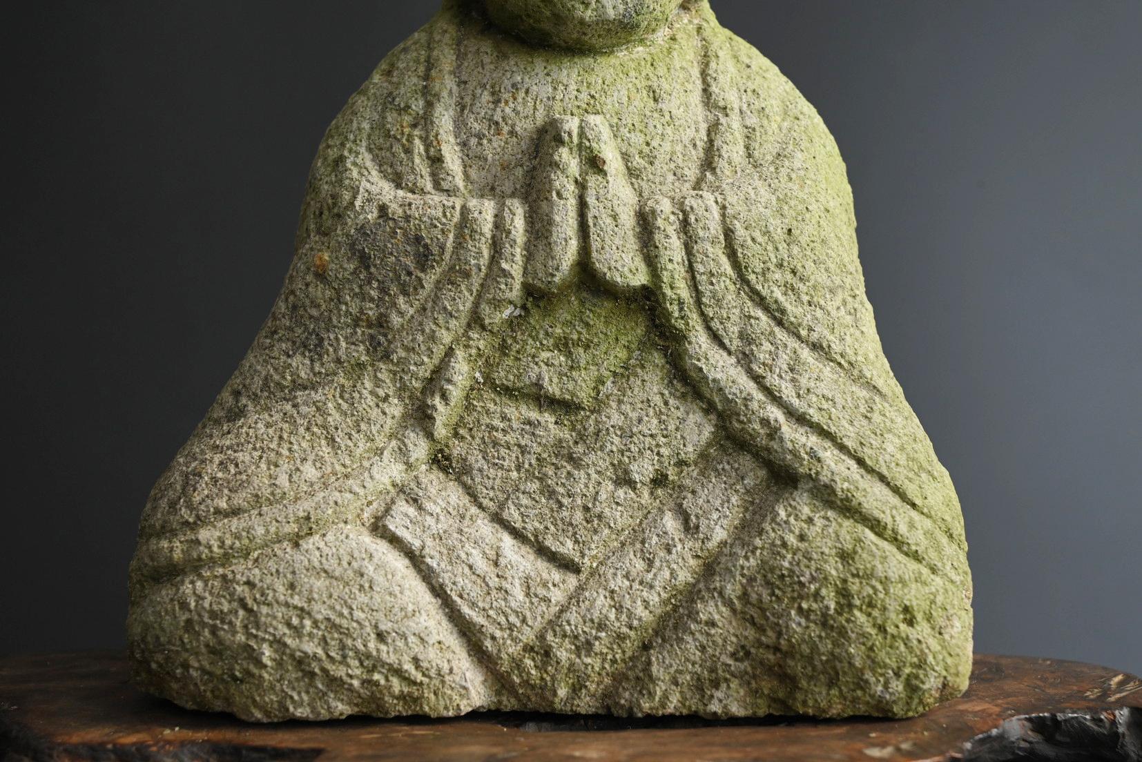 XIX secolo Antico Buddha giapponese in pietra / 1850-1920 / Statua di Buddha in pietra in vendita