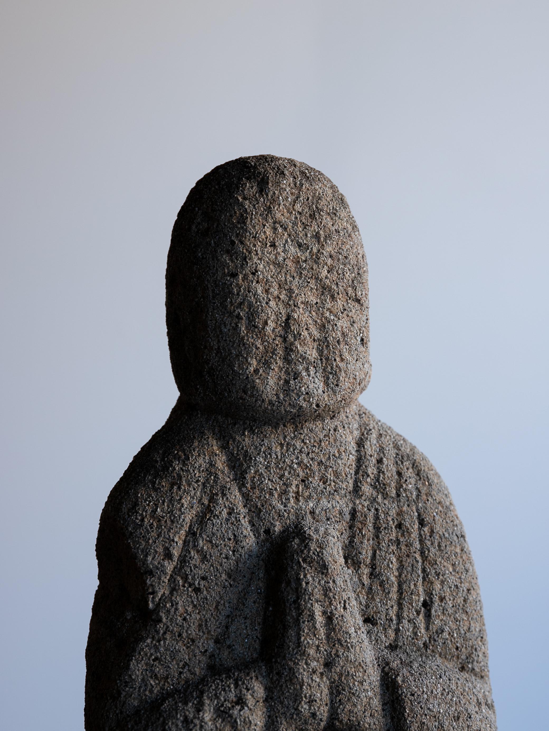 Japanese Antique small Stone Buddha/Jizo Bodhisattva/ Edo /1750-1868/ Wabi sabi For Sale 4