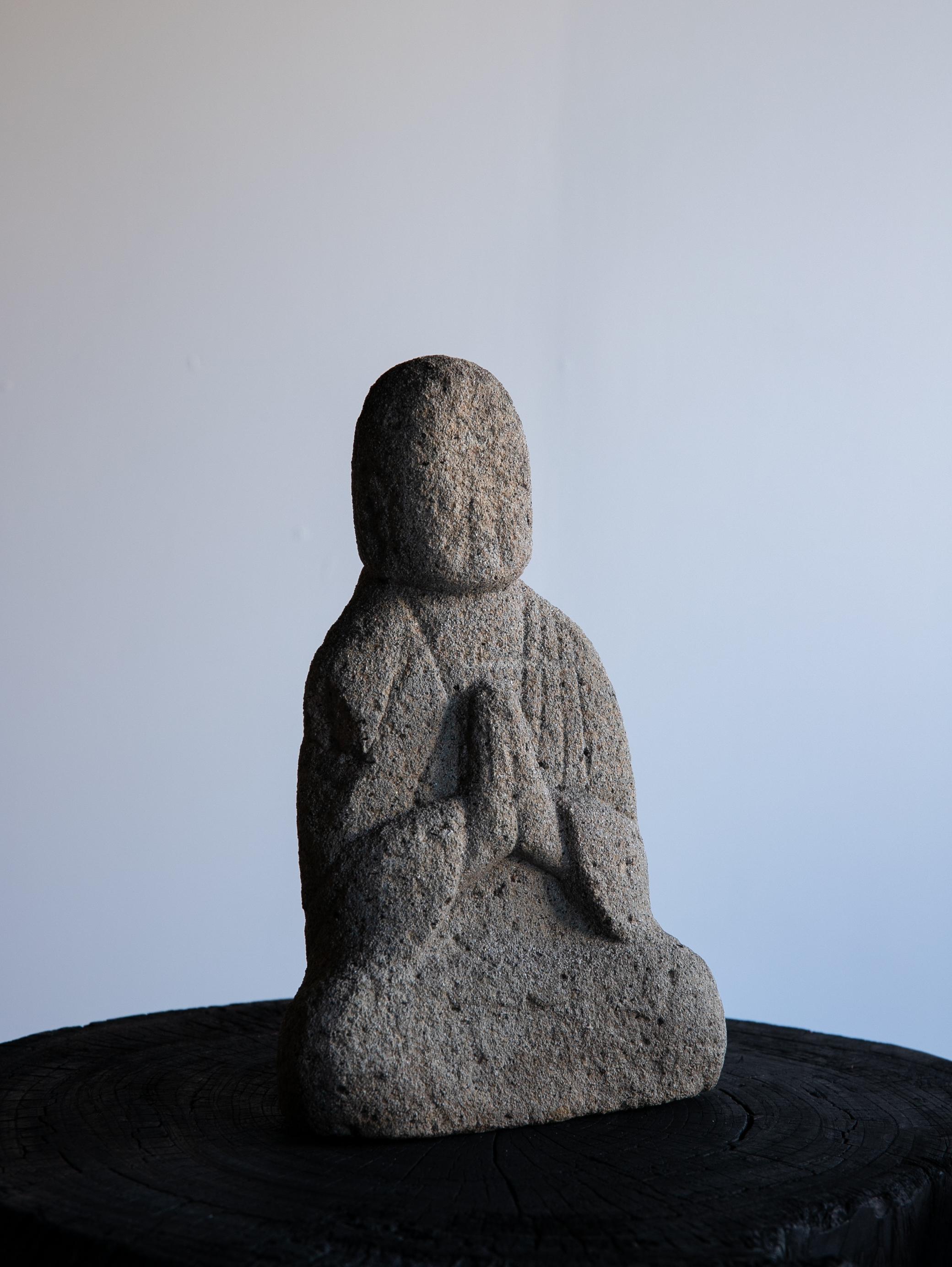 Hand-Carved Japanese Antique small Stone Buddha/Jizo Bodhisattva/ Edo /1750-1868/ Wabi sabi For Sale