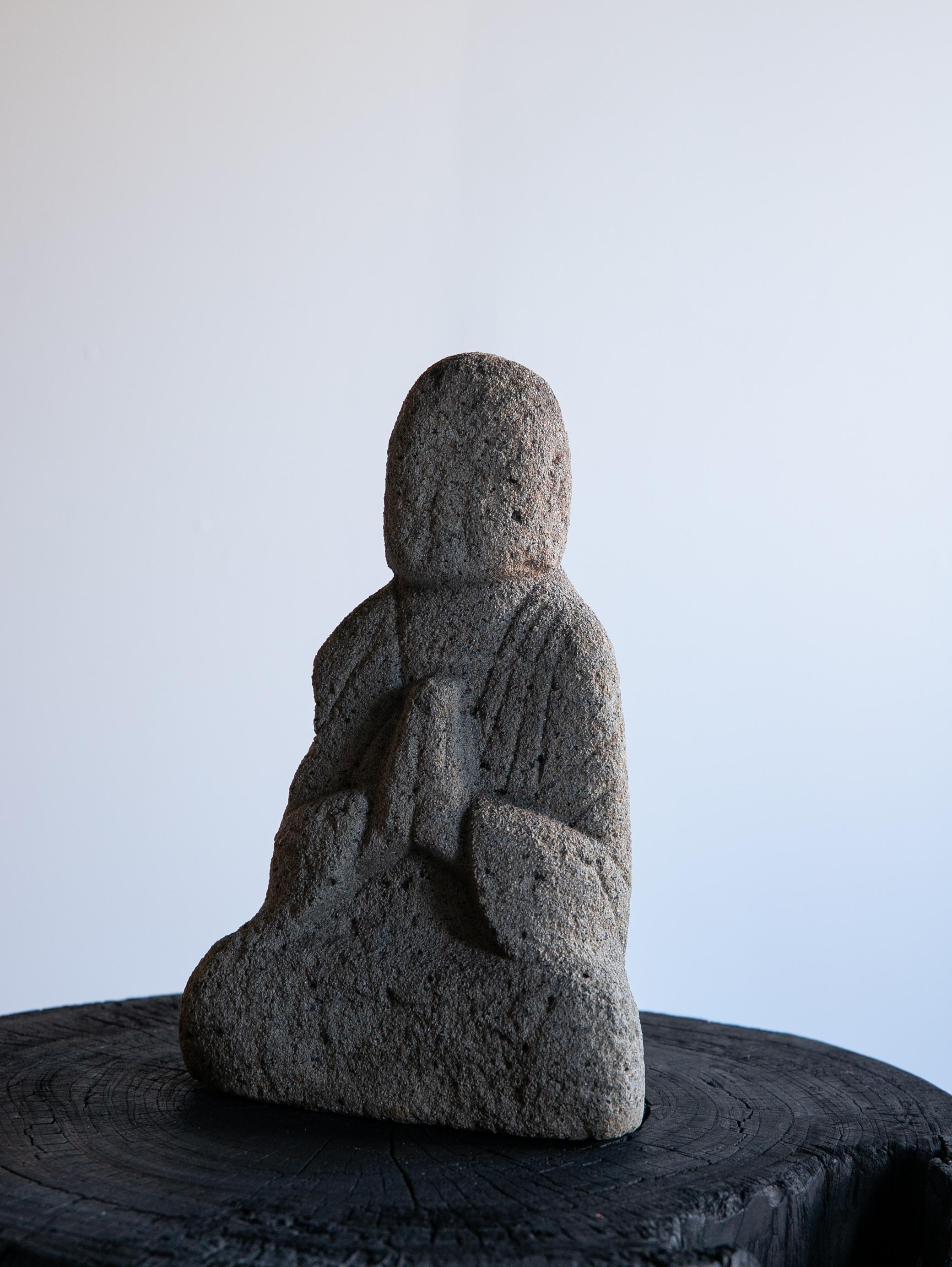 Japanese Antique small Stone Buddha/Jizo Bodhisattva/ Edo /1750-1868/ Wabi sabi For Sale 3