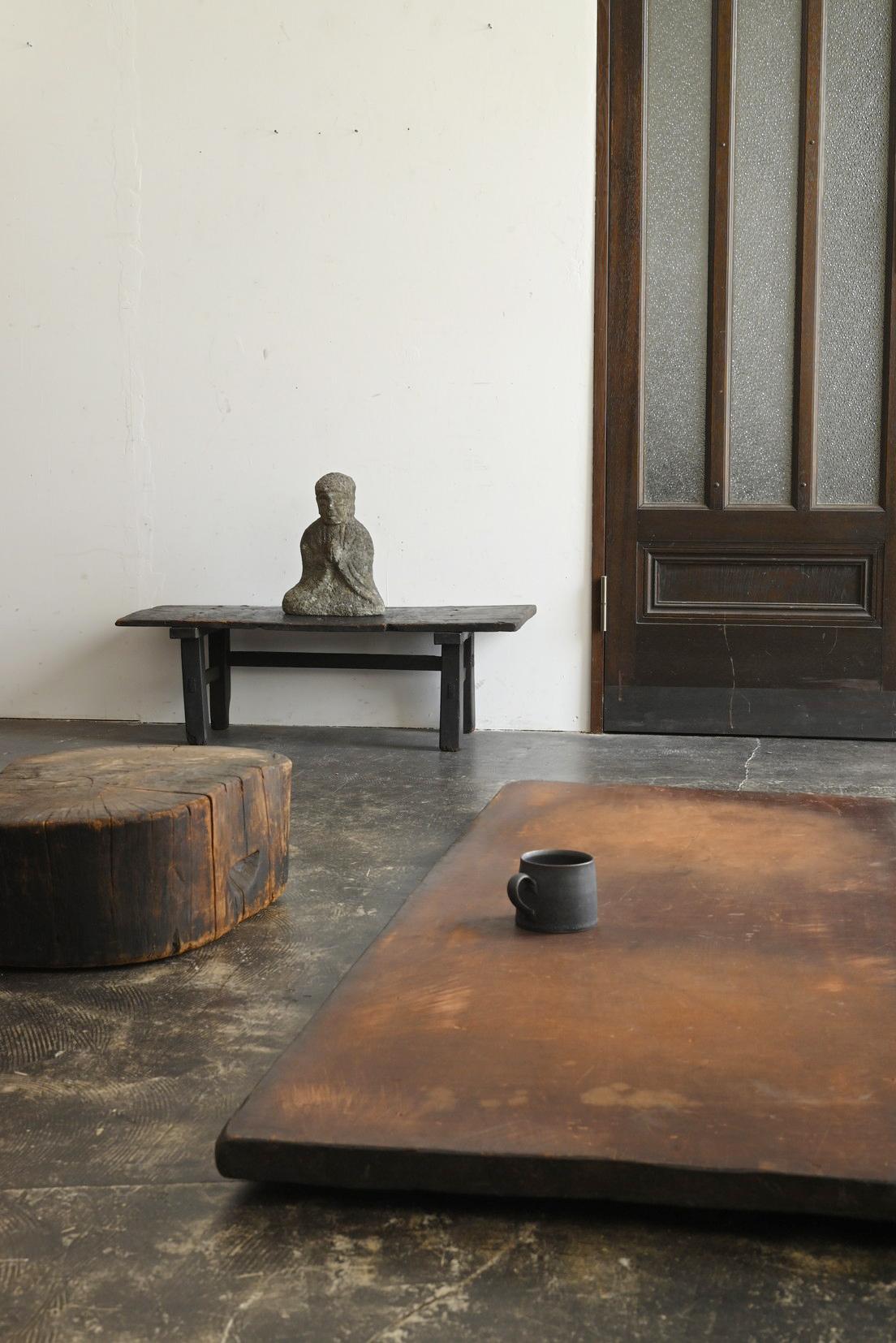 Japanische antike kleine Buddha-Statue aus Stein / Sitzender Buddha / 19. Jahrhundert / Edo im Angebot 11