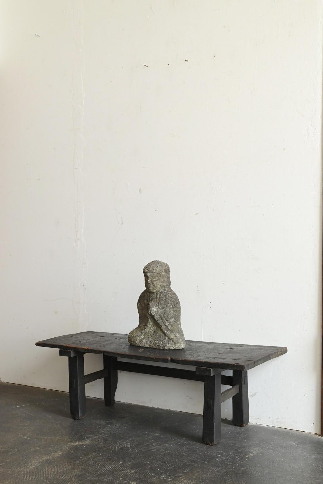 Japanische antike kleine Buddha-Statue aus Stein / Sitzender Buddha / 19. Jahrhundert / Edo im Angebot 1
