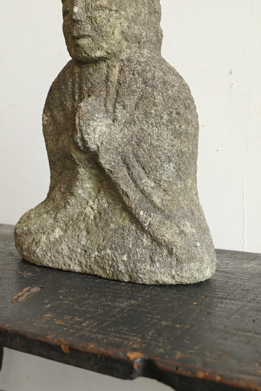 Japanische antike kleine Buddha-Statue aus Stein / Sitzender Buddha / 19. Jahrhundert / Edo im Angebot 4