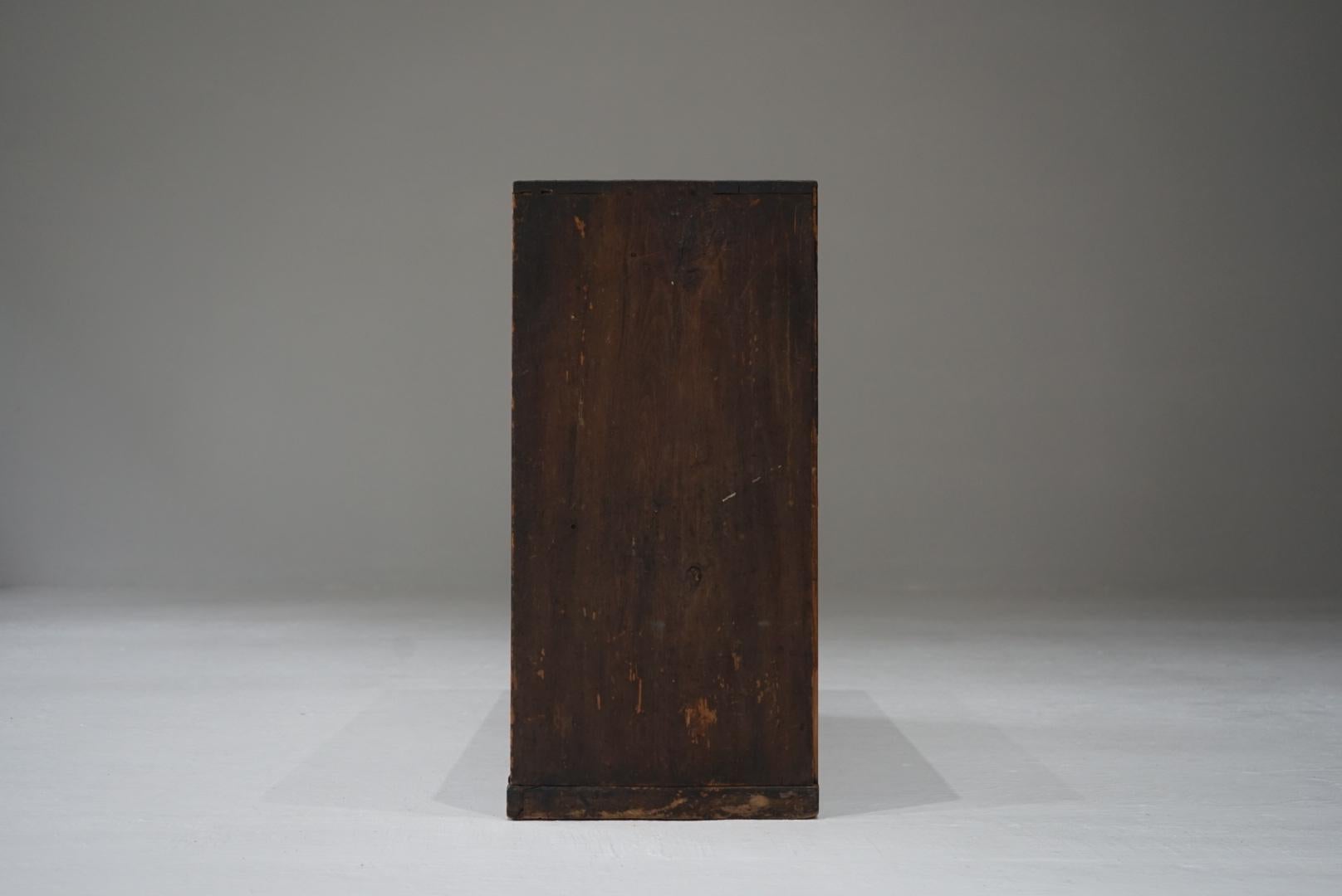 Estantería japonesa antigua Pequeña estantería de almacenaje Estantería de exposición Wabi-Sabi en venta 4