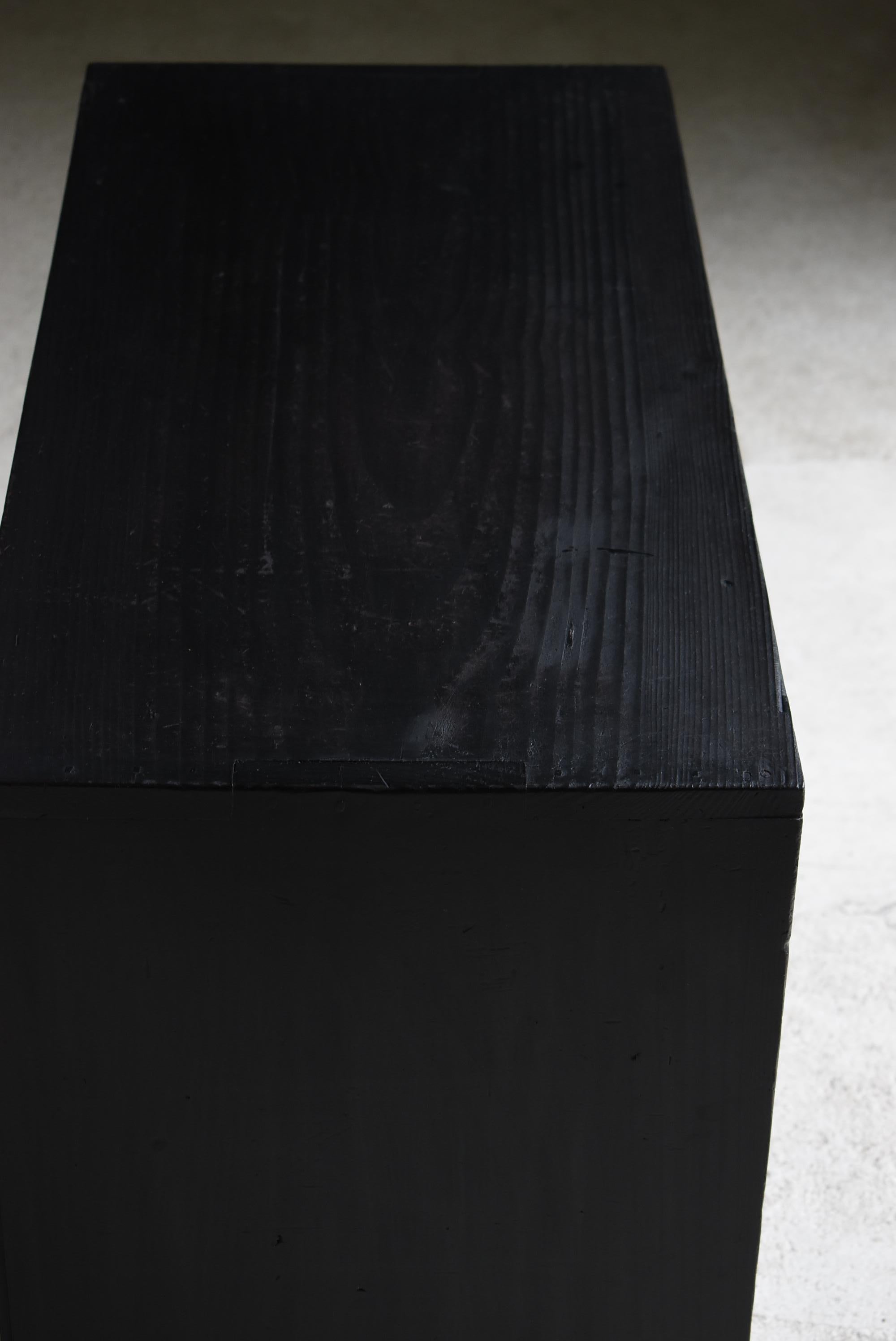 Japanischer antiker kleiner Tansu-Sideboard-Schrank Wabi Sabi, 1900er-1940er Jahre 6