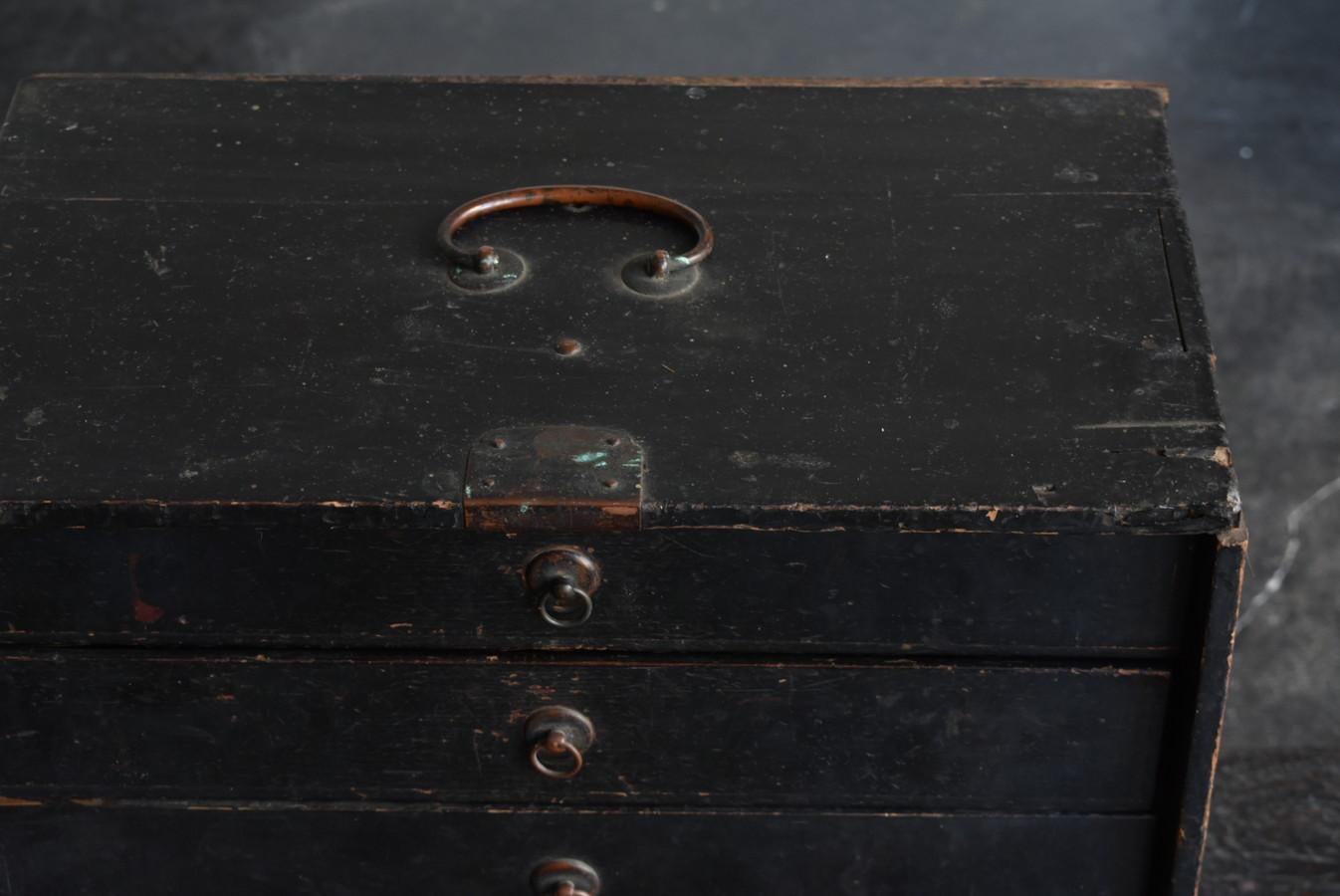 Japanese Antique Small Wooden Black Drawer / 1800-1900 / Tansu Cabinet Storage In Good Condition In Sammu-shi, Chiba
