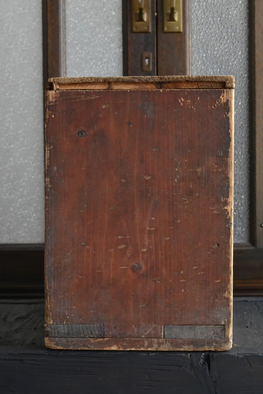 Japanese Antique Small Wooden Drawer / 1865-1868 / Late Edo Period / Storage Box For Sale 1