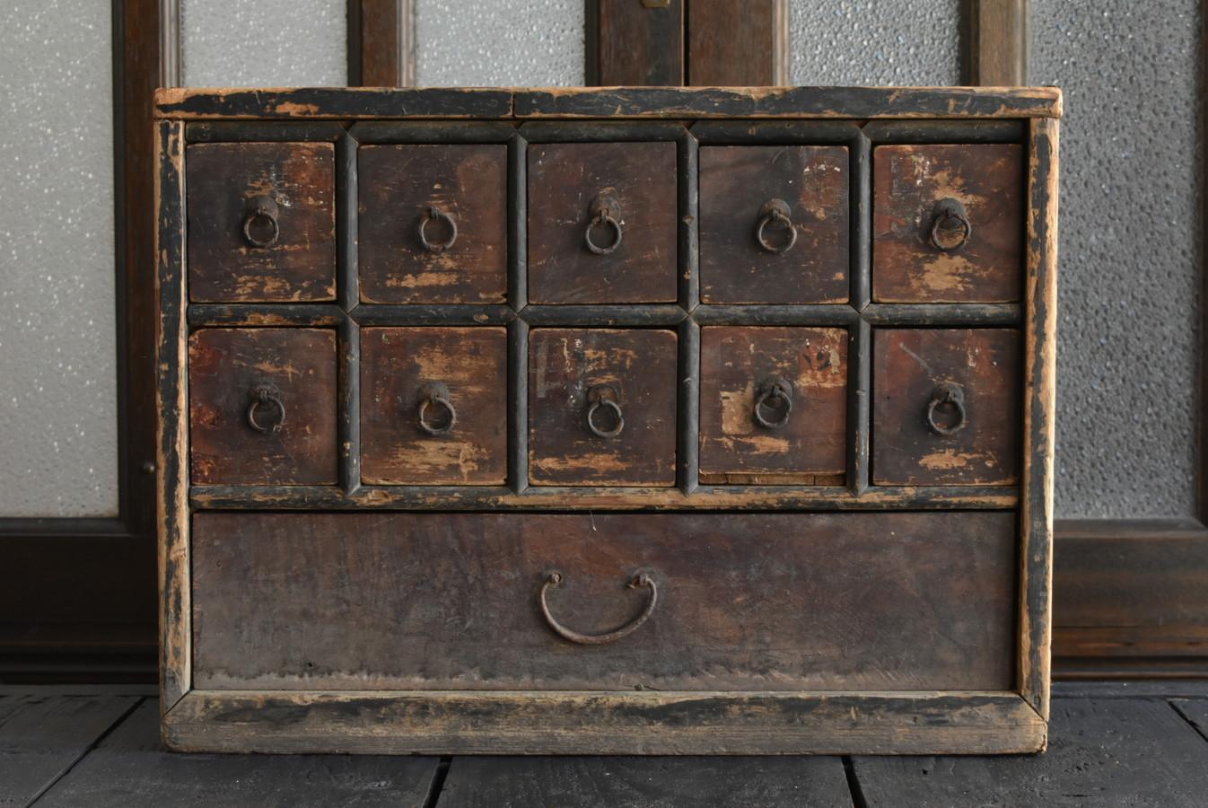 Petit tiroir japonais ancien en bois / 1865-1868 / fin de la période Edo / coffret de rangement en vente 1
