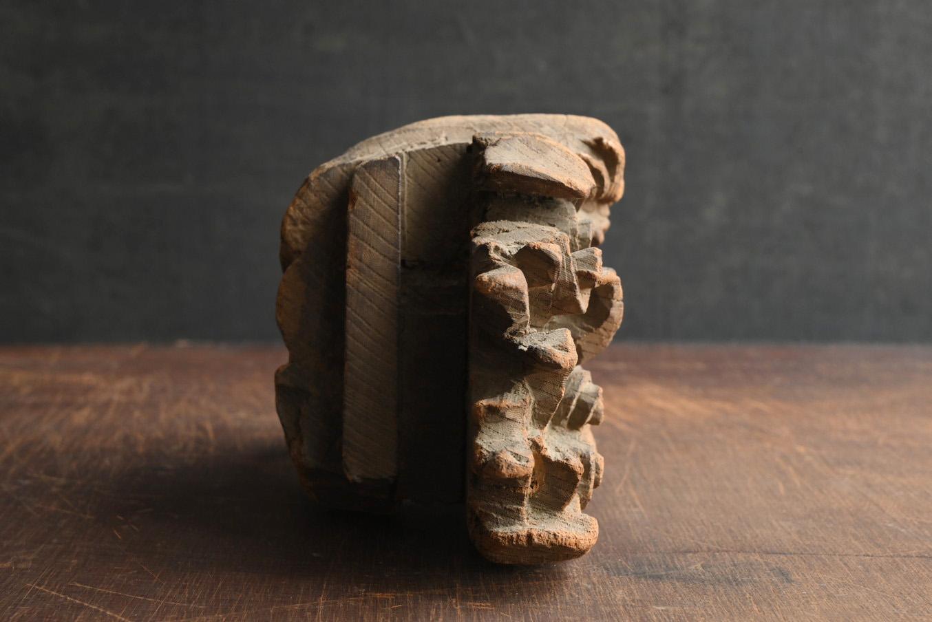 Japanese antique small wooden lion carving / 1800s / Edo-Meiji period/ Wabi-sabi 4