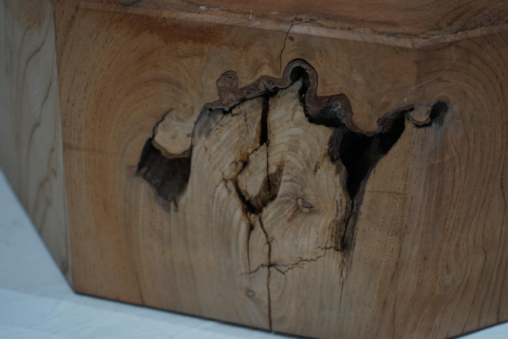 Giapponese Japanese Antique Solid Zelkova Octagonal Display Stand, Japandi Wabi-Sabi in vendita