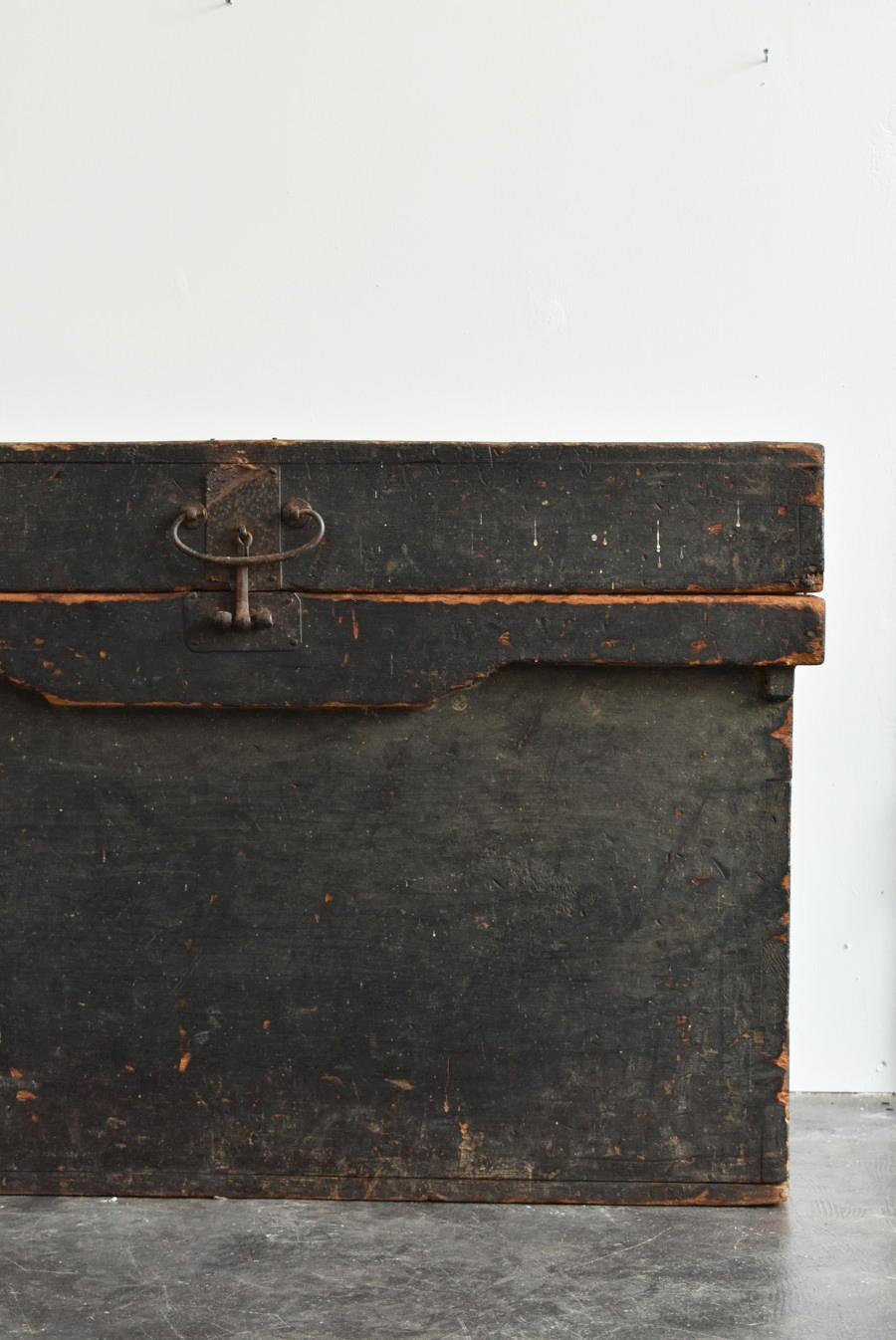 19th Century Japanese Antique Special Black Wooden Box / 1800-1900 / Exhibition Table