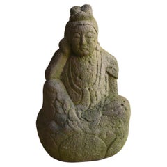 Japanischer antiker Buddha aus Stein/1750-1850/Edo-Periode/Nyoirin Kannon Bodhisattva