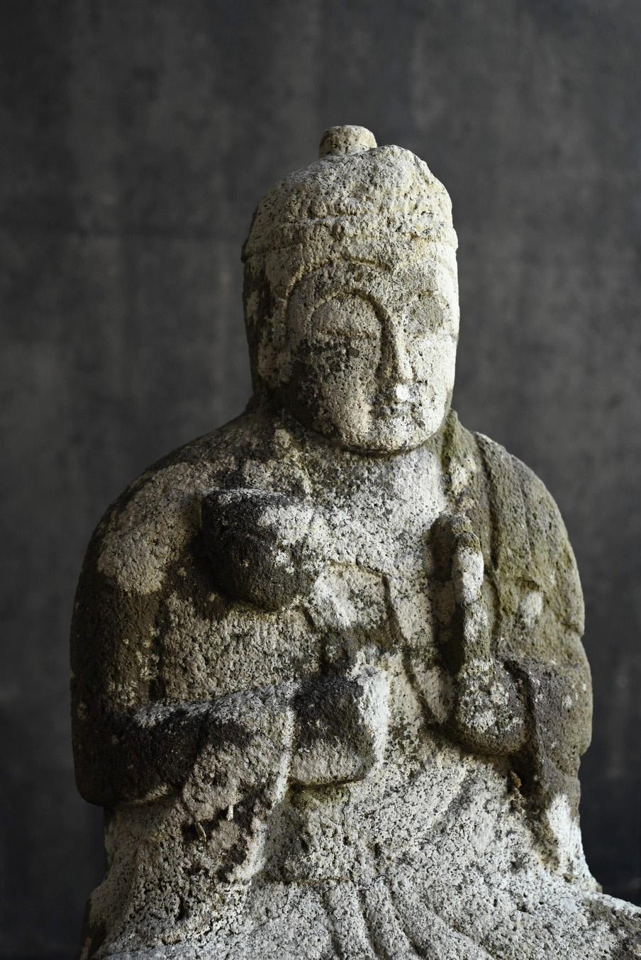Stone Japanese antique stone Buddha/1750-1850/Edo period/Seated Kannon Bodhisattva