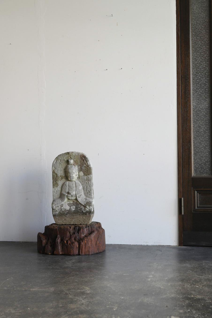 Japanese antique stone Buddha/1763/Middle Edo period/Kannon Bodhisattva 8