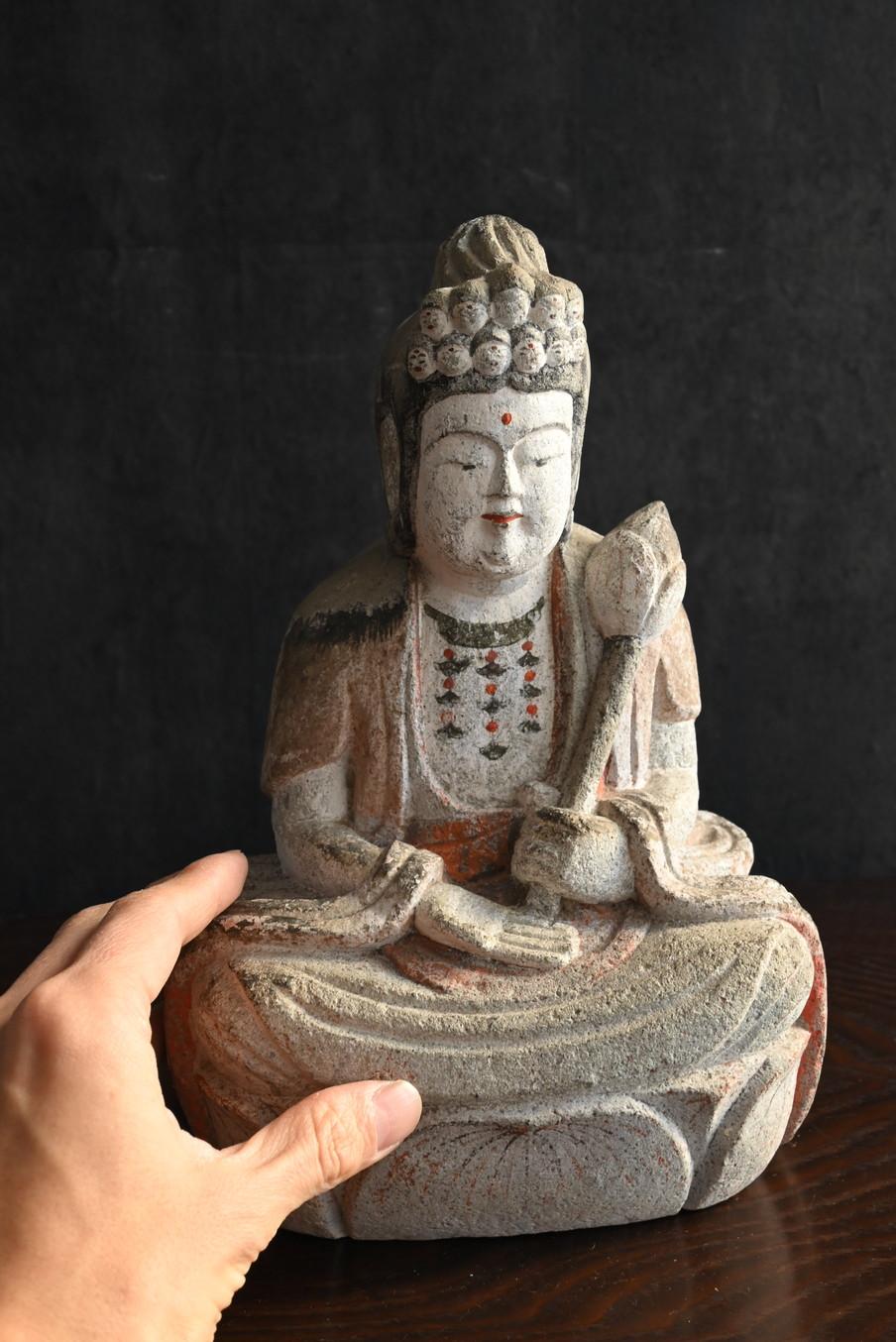 Buda de piedra antiguo japonés / 1800-1912 / [Bodhisattva Kannon de 11 caras]. Asiático