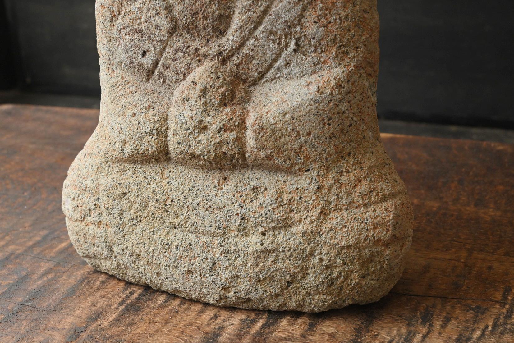 Bouddha japonais ancien en pierre de la préfecture de Niigata / Bodhisattva Jizo assis en vente 3