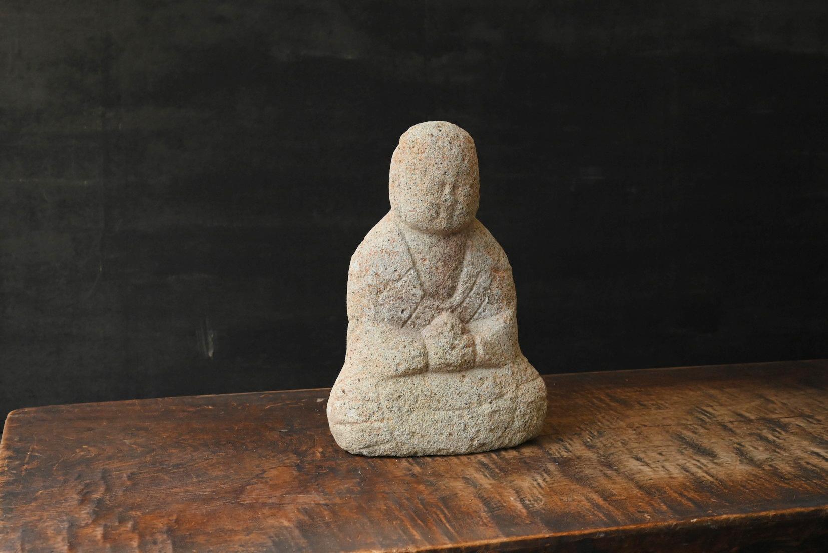 Bouddha japonais ancien en pierre de la préfecture de Niigata / Bodhisattva Jizo assis en vente 8
