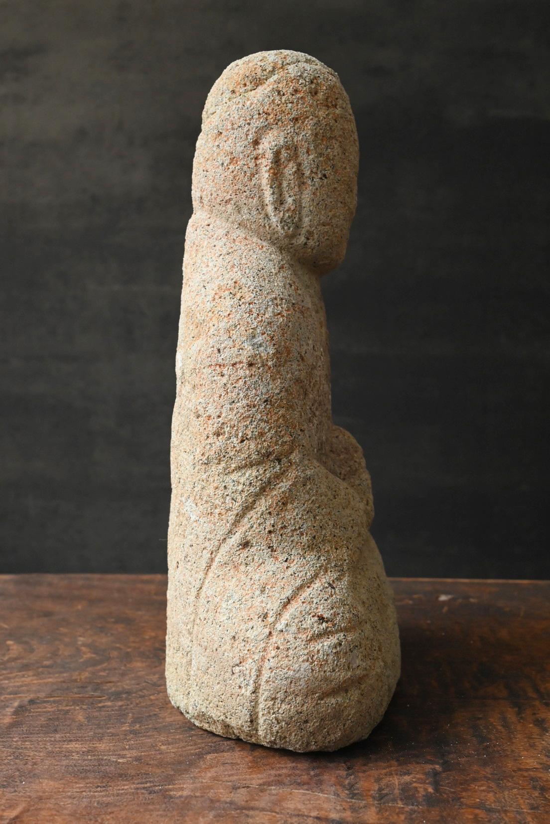 Bouddha japonais ancien en pierre de la préfecture de Niigata / Bodhisattva Jizo assis en vente 1