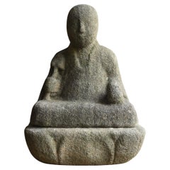 Japanische antike japanische Buddha-Statue „Jizo“ aus Stein aus Stein/1700-1850/Edo-Periode/Garde