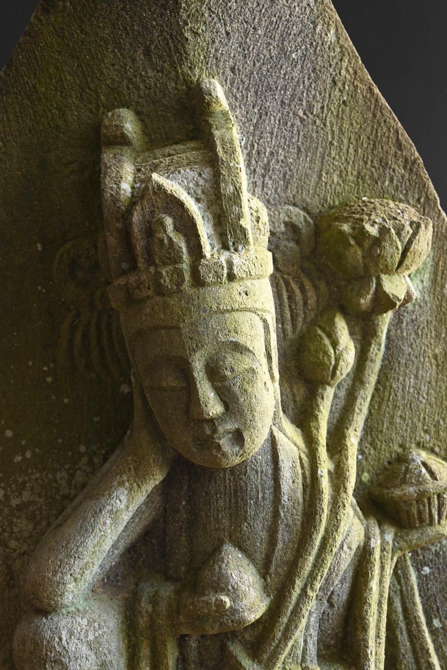 Edo Antico Buddha giapponese in pietra /Kannon Bodhisattva / fine XIX-inizio XX secolo in vendita