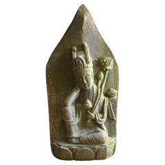 Buda de piedra antiguo japonés /Kannon Bodhisattva / finales del siglo XIX-principios del XX