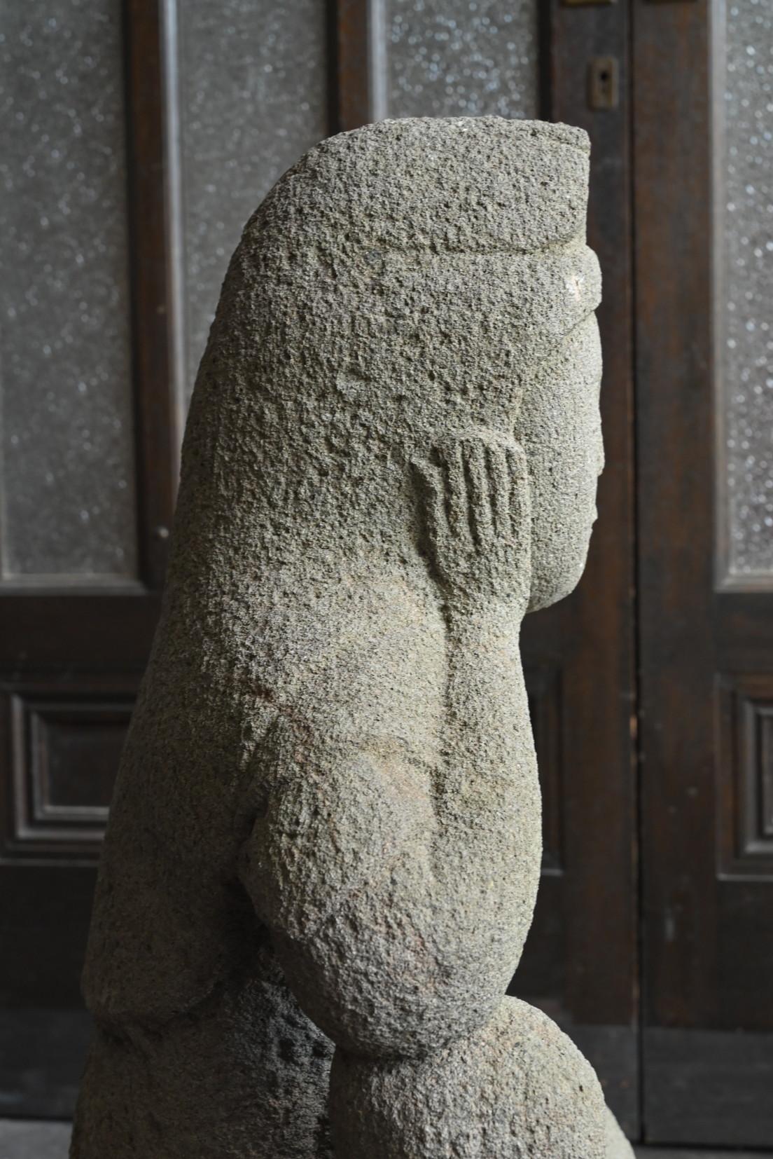 Bouddha japonais antique en pierre 