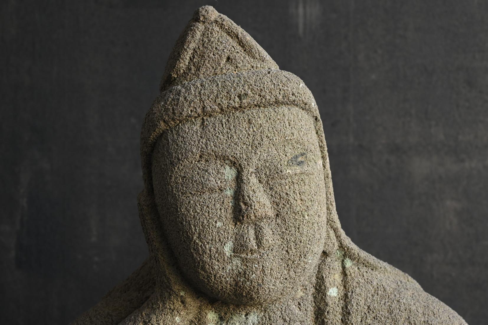 Bouddha japonais antique en pierre 